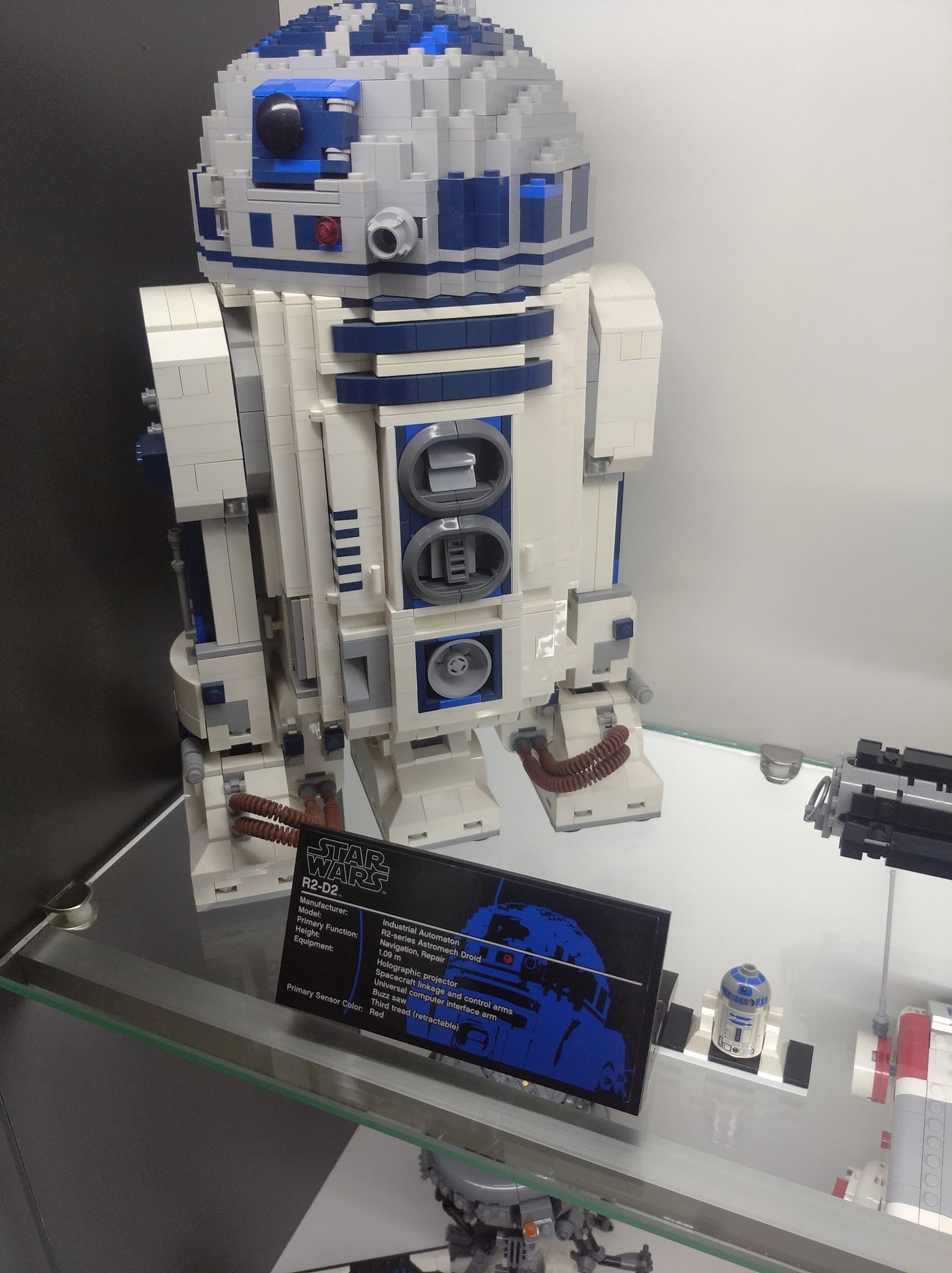 LEGO 10225 R2-D2