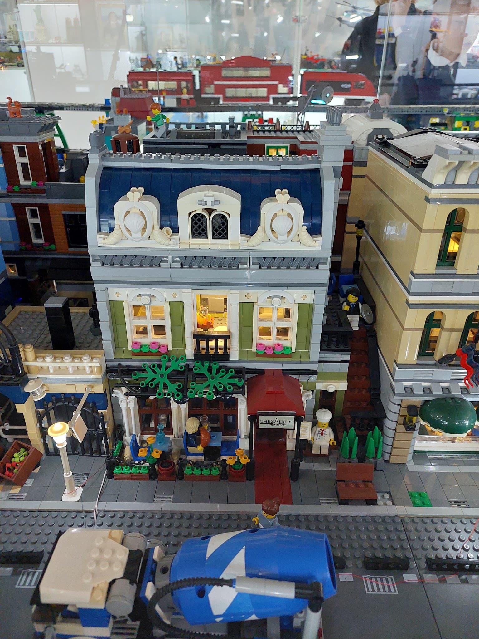 LEGO 10243 Parisian Restaurant