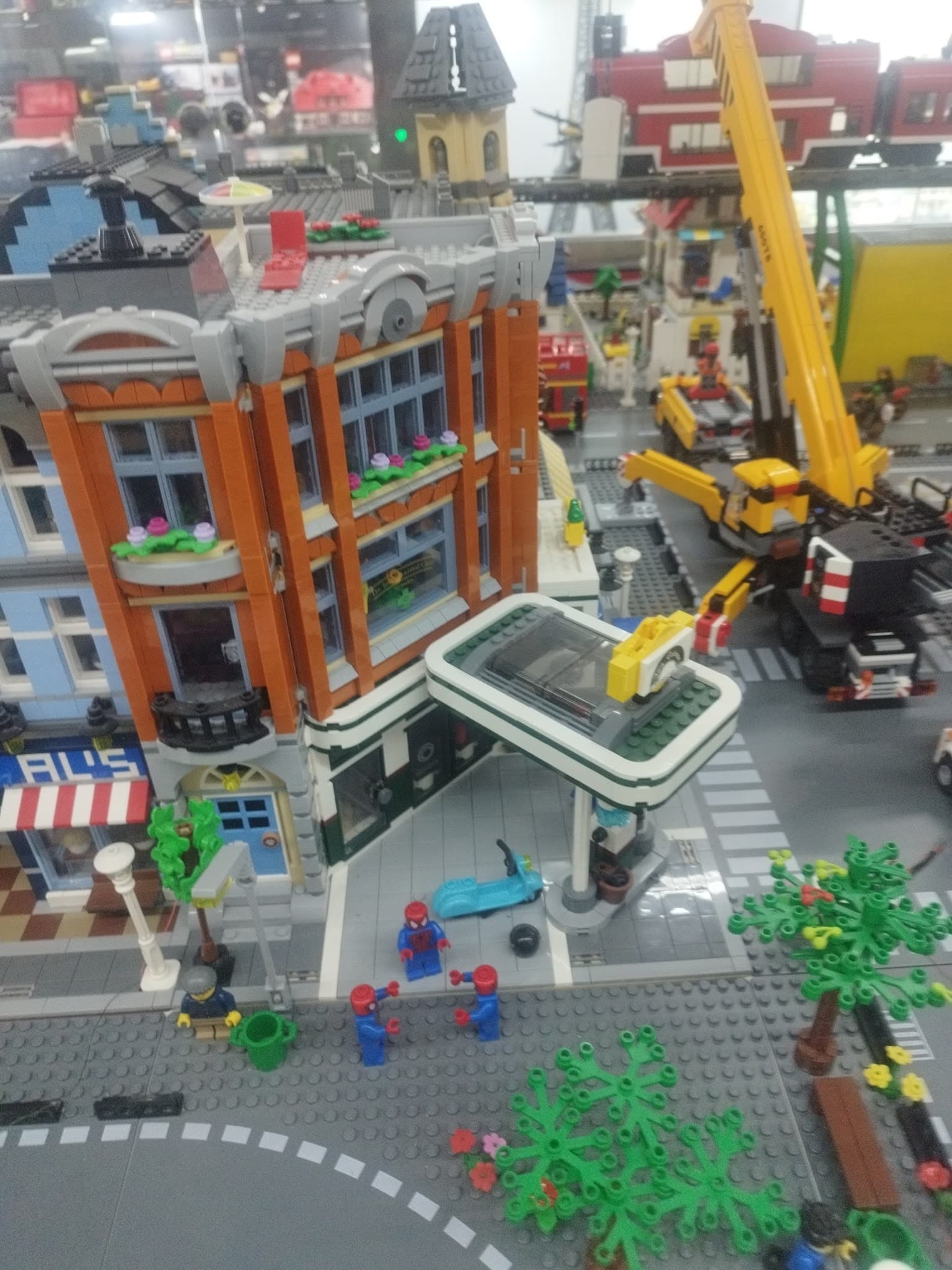 LEGO 10264 Corner Garage