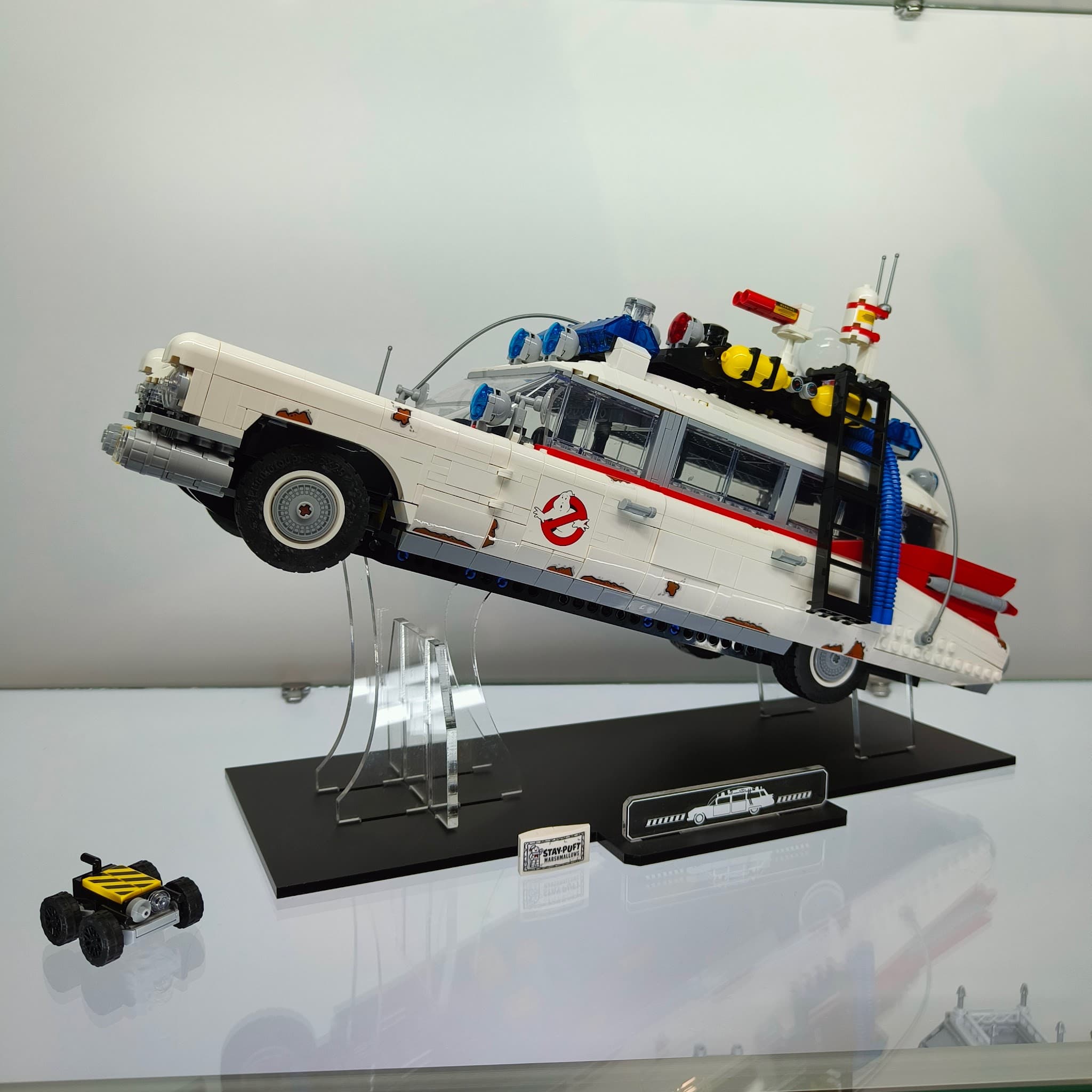 LEGO 10274 Ghostbusters ECTO-1