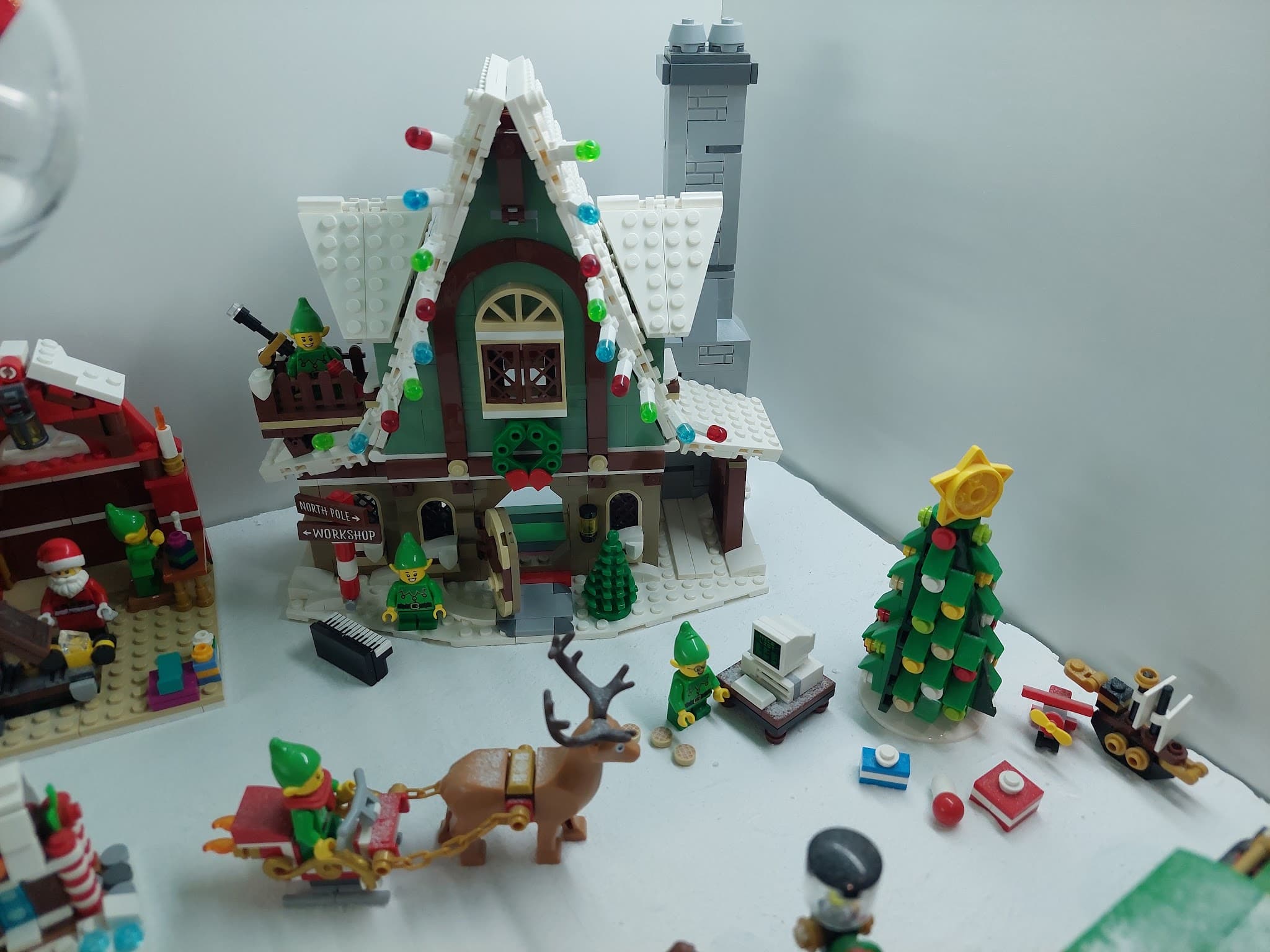 LEGO 10275 Elf Club House