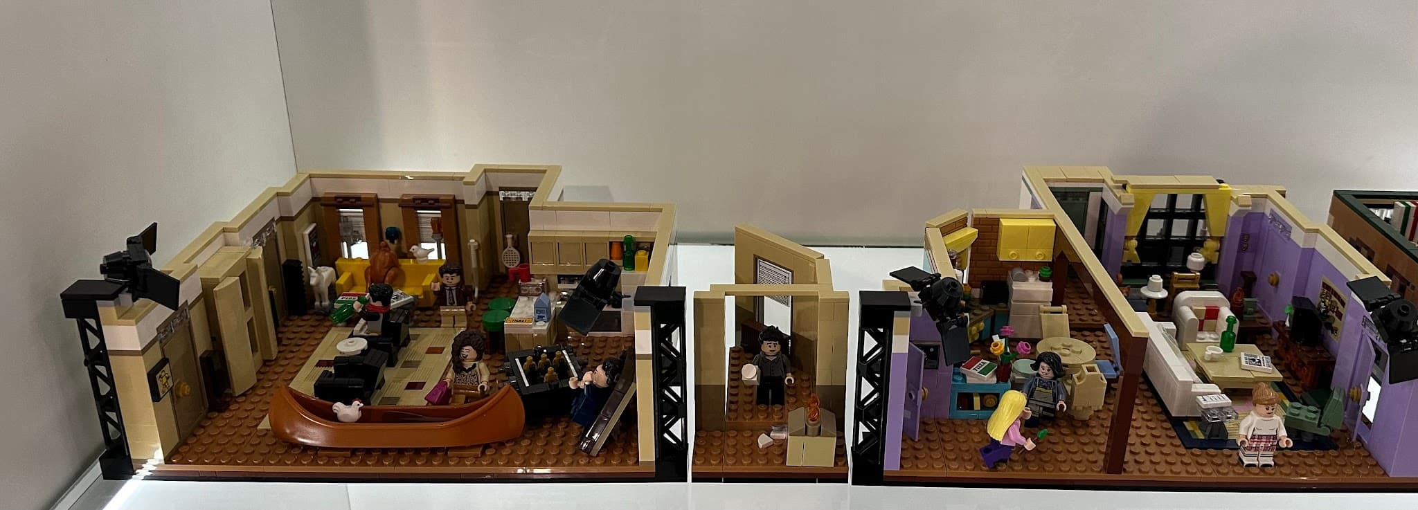 LEGO 10292 The Friends Apartments