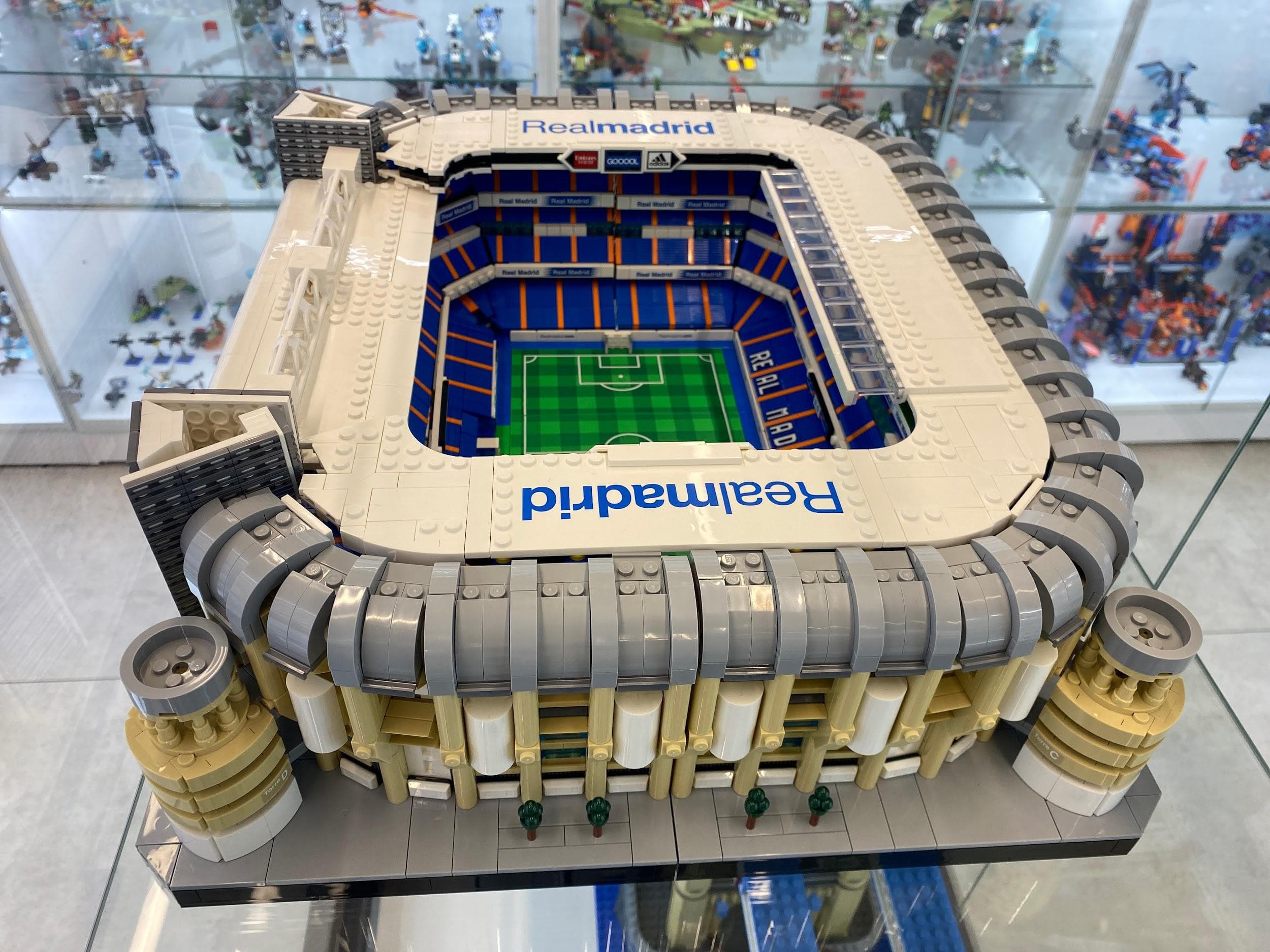 LEGO 10299 Real Madrid - Santiago Bernabéu Stadium