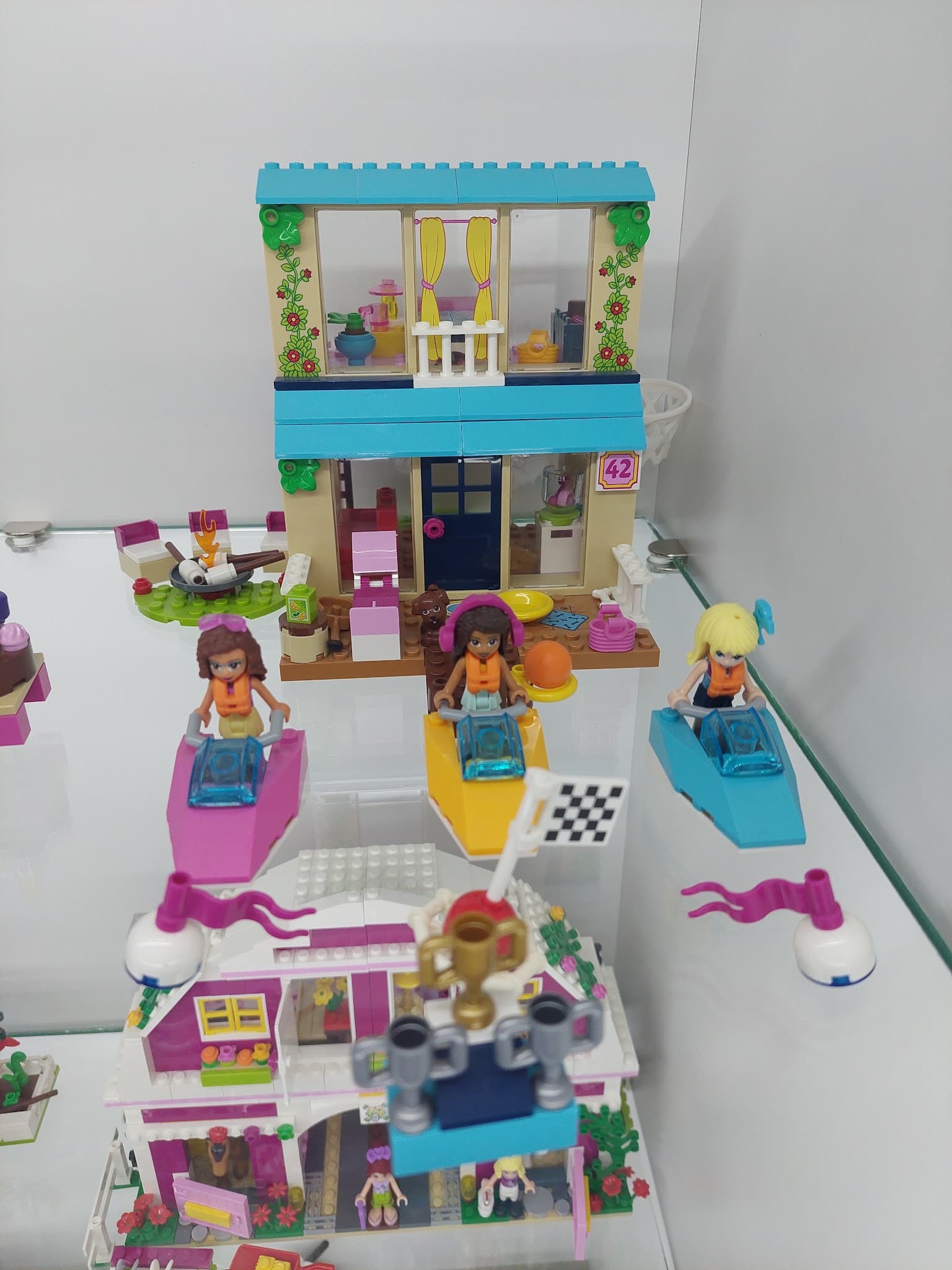LEGO 10763 Stephanie's Lakeside House