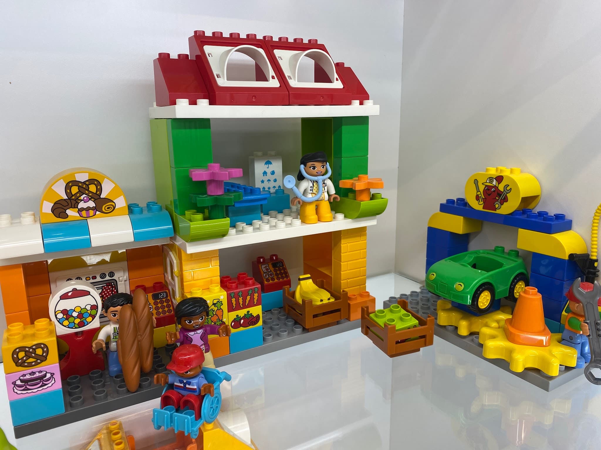 LEGO 10836 Neighborhood