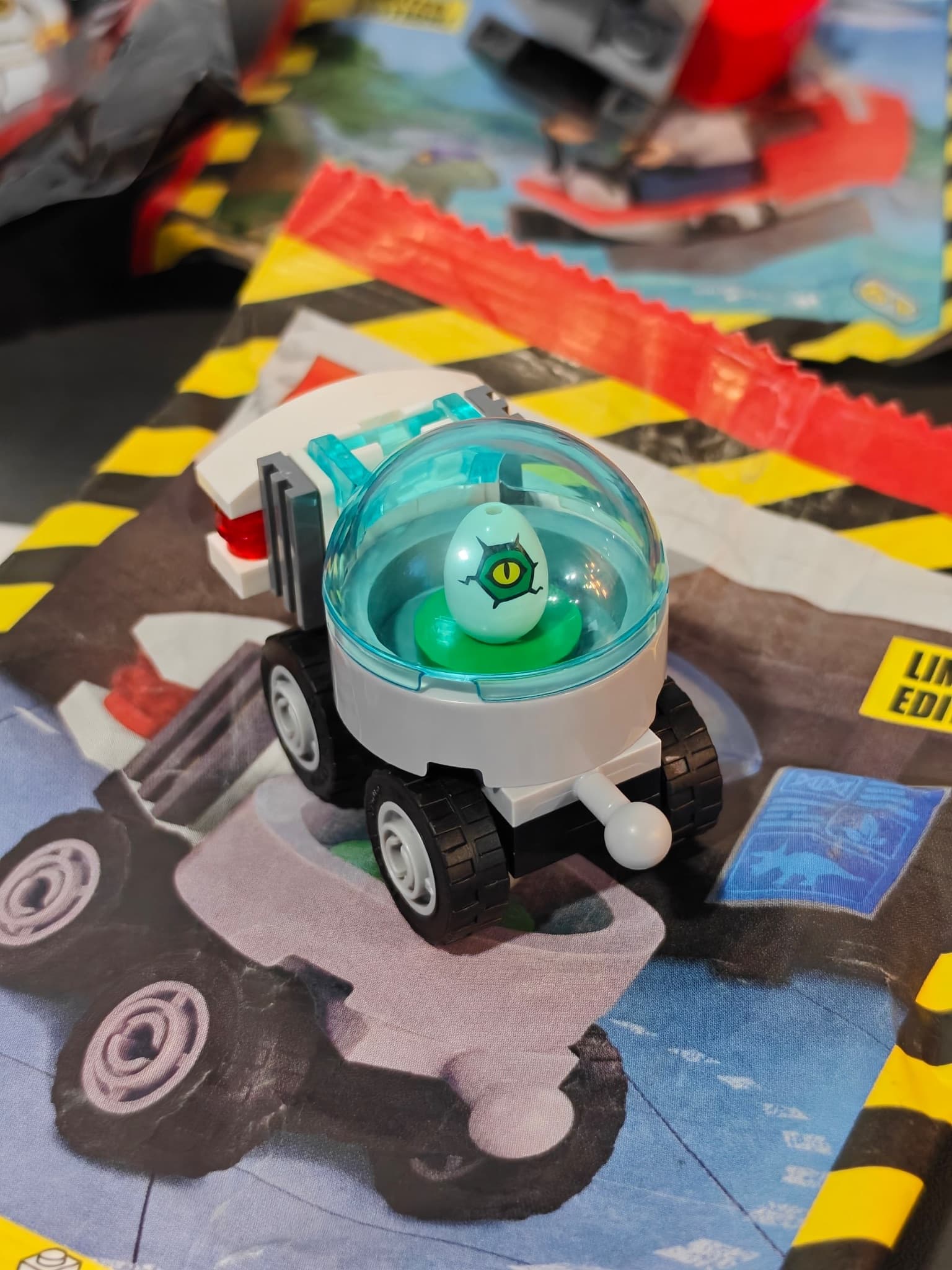 LEGO 122407 Mobile Incubator with Egg