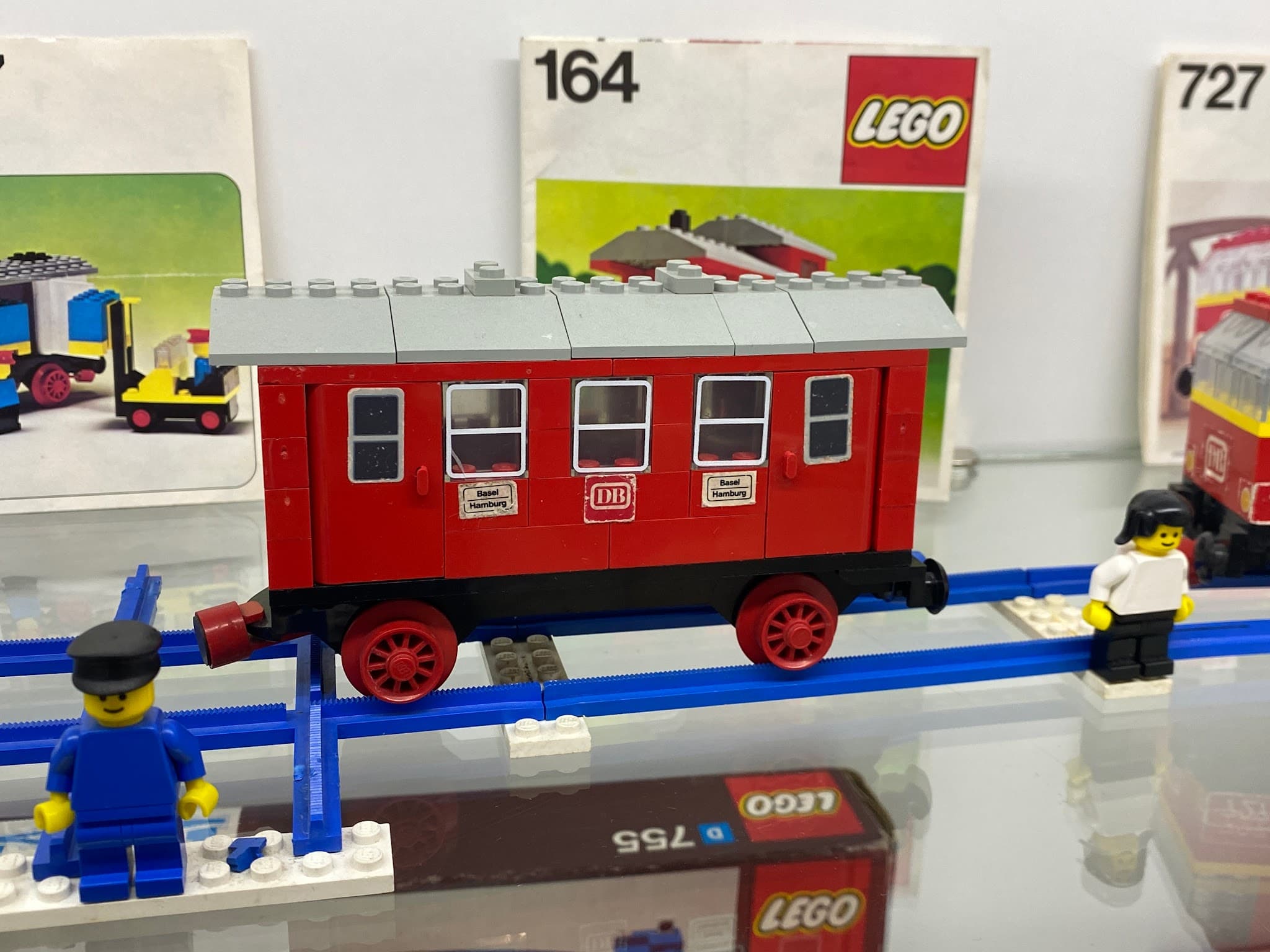 LEGO 164 Passenger Coach