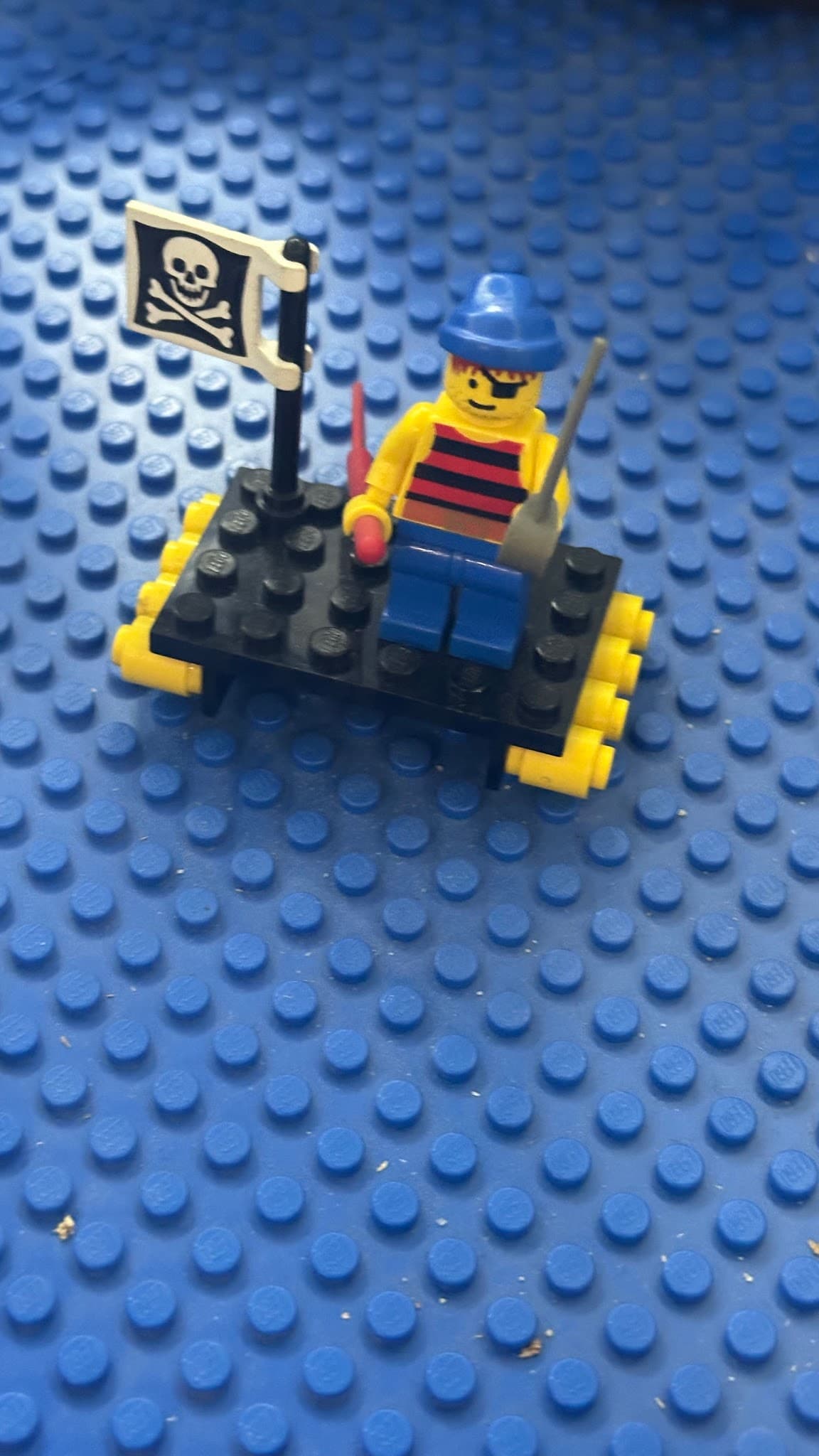 LEGO 1713 Shipwrecked Pirate