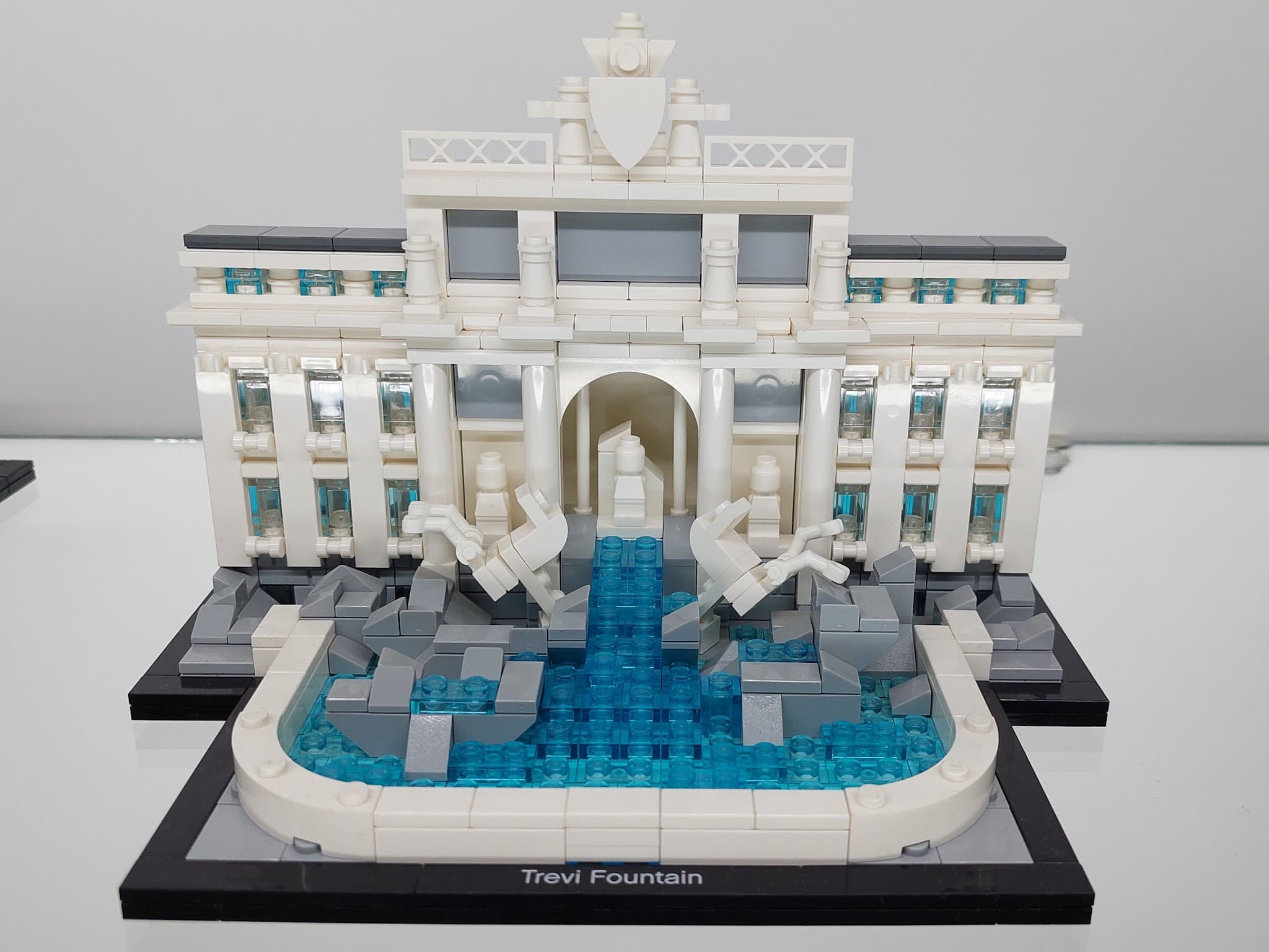 LEGO 21020 Trevi Fountain