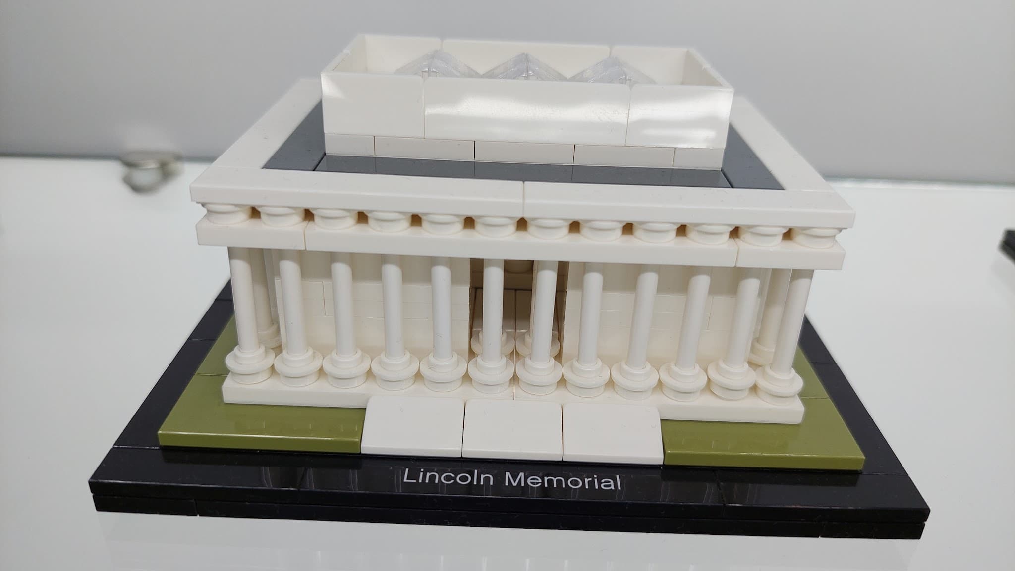 LEGO 21022 Lincoln Memorial