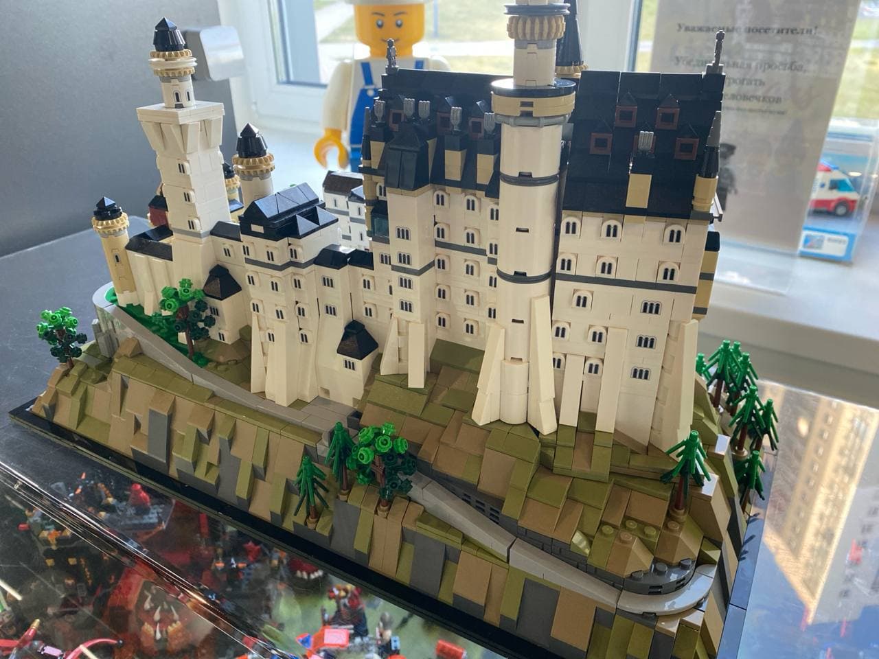 LEGO 21063 Neuschwanstein Castle