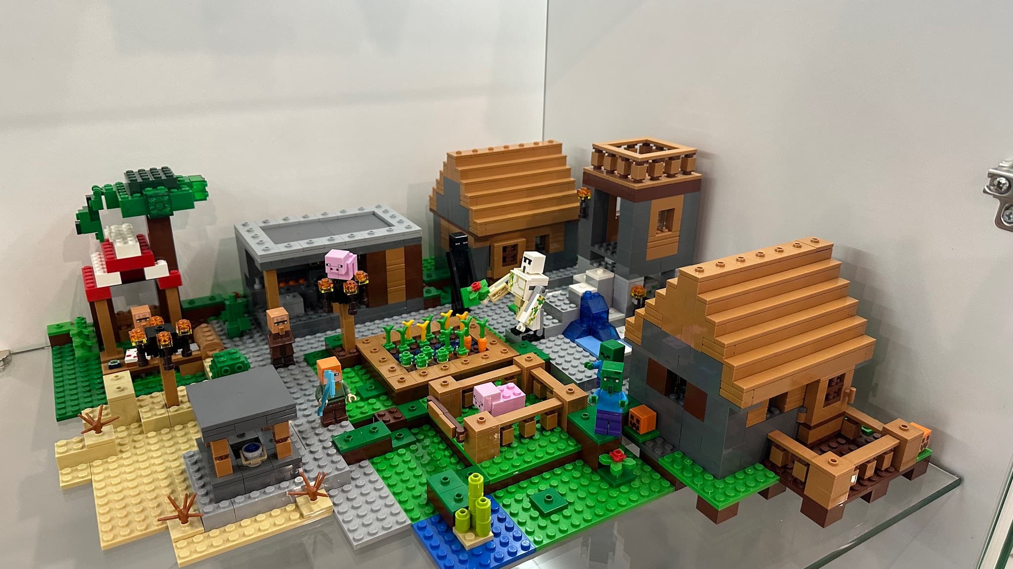 LEGO 21128 The Village