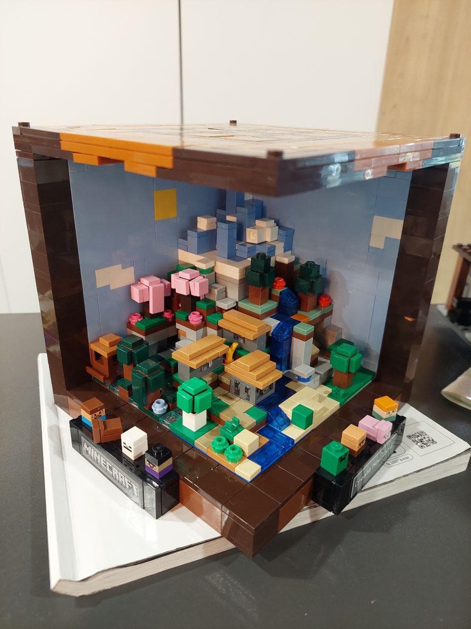LEGO 21265 The Crafting Table