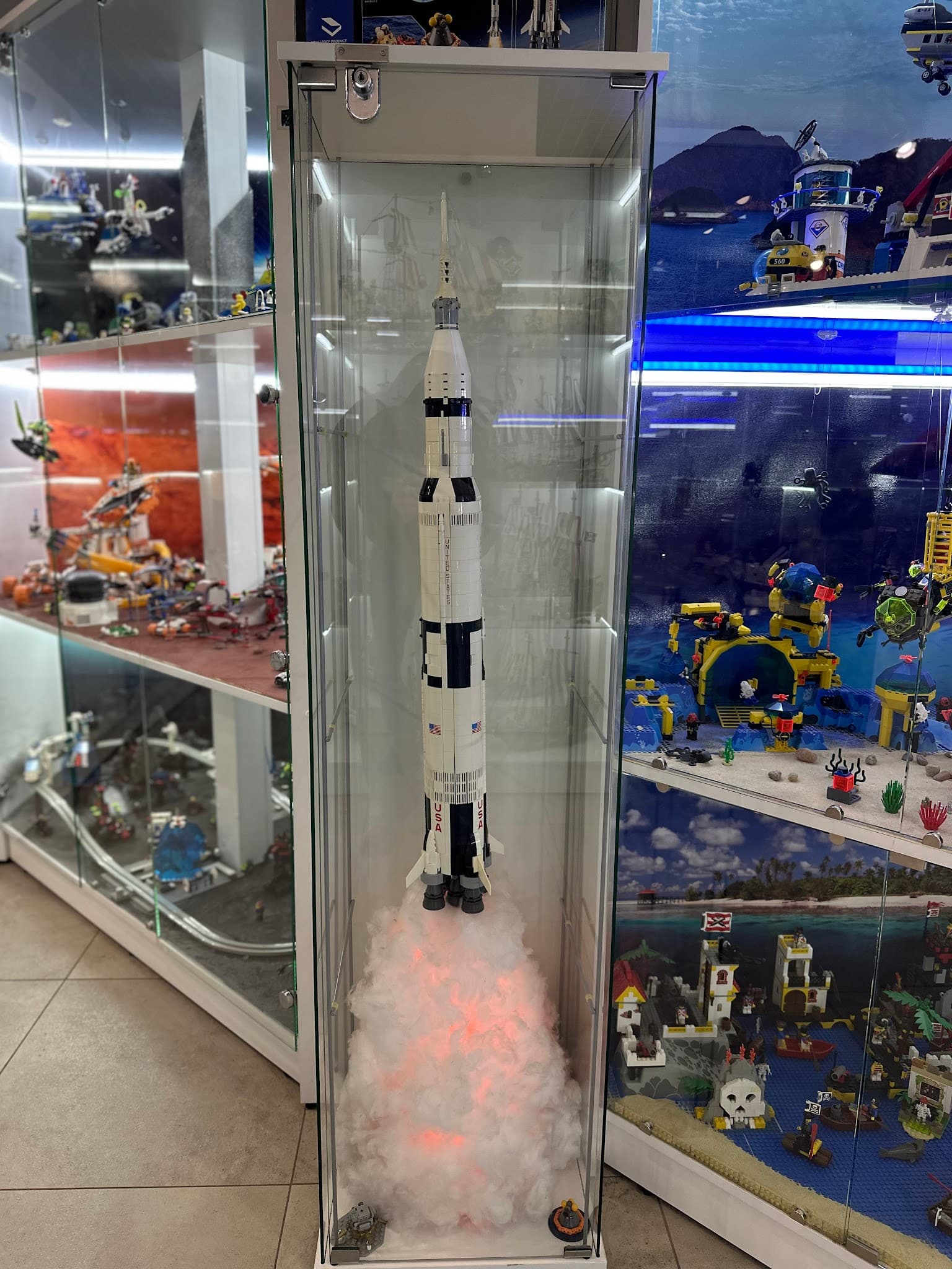 LEGO 21309 NASA Apollo Saturn V