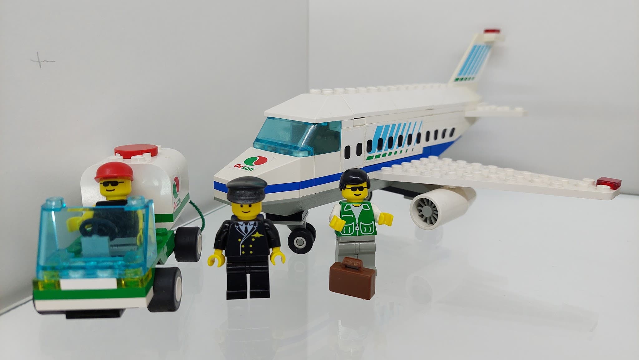 LEGO 2532 Aircraft and Ground Crew