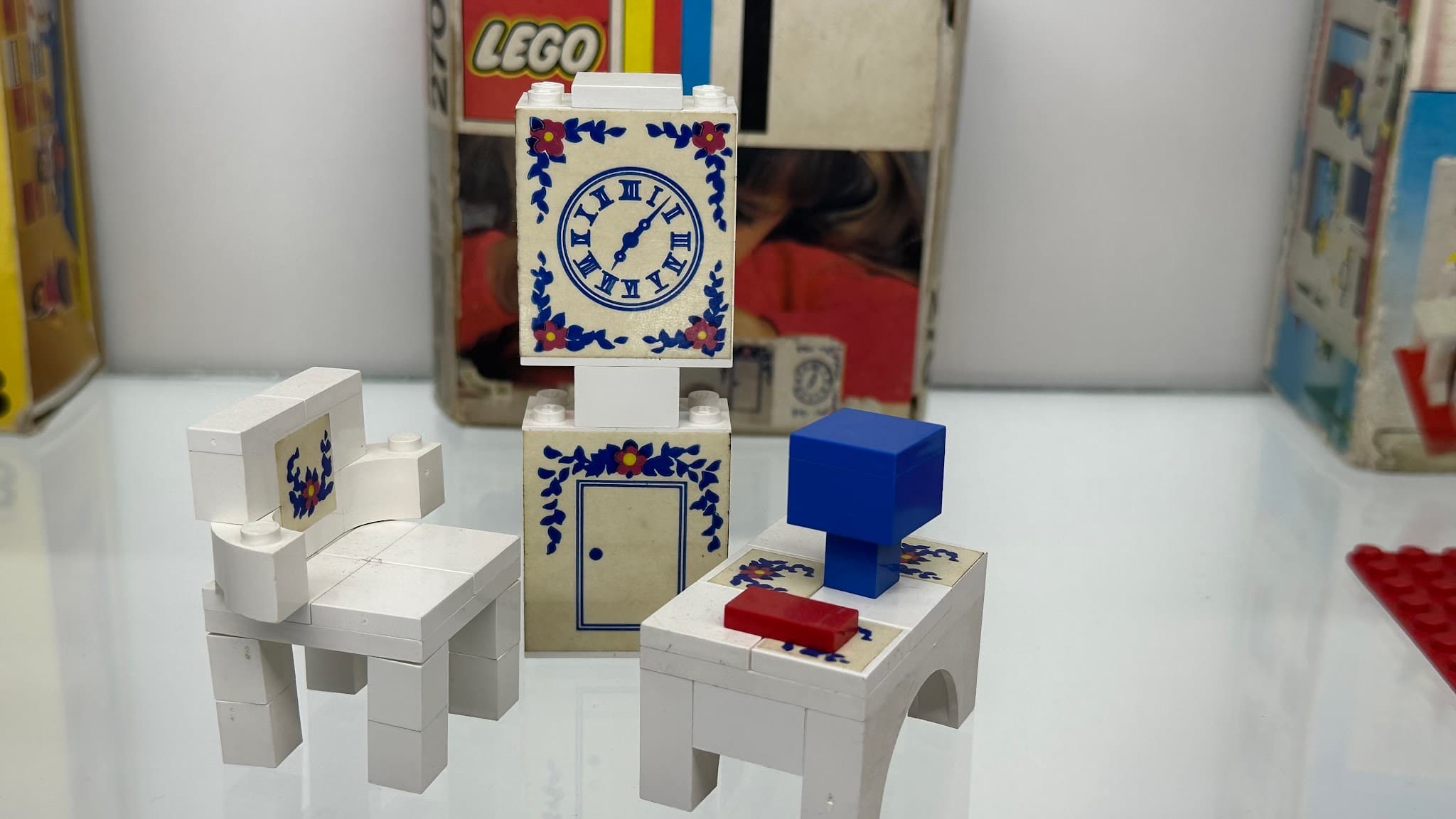 LEGO 270-2 Grandfather Clock, Chair and Table