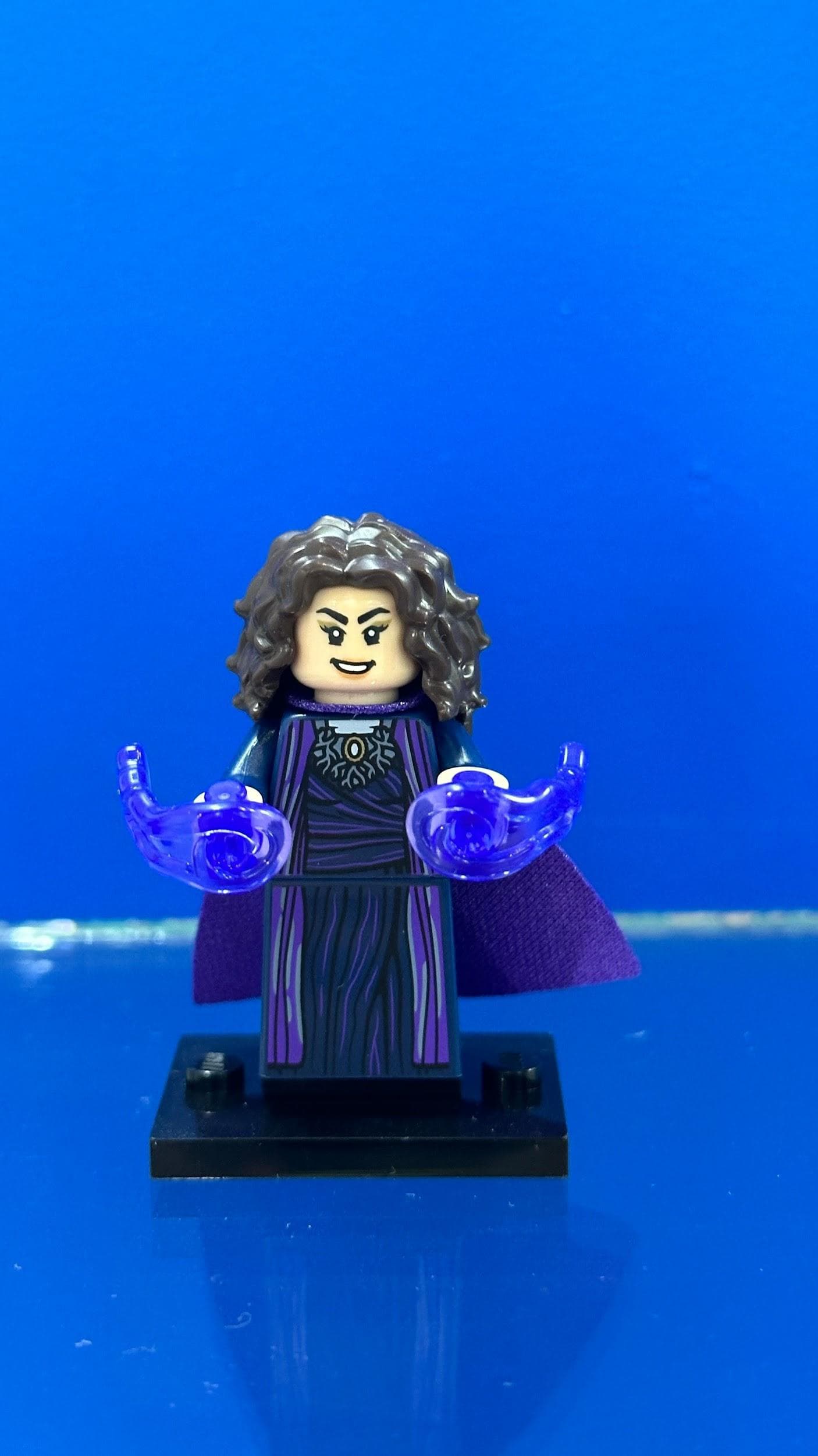 LEGO 2 Collectable minifigures Studios, Agatha Harkness 2023 Series 2 )
