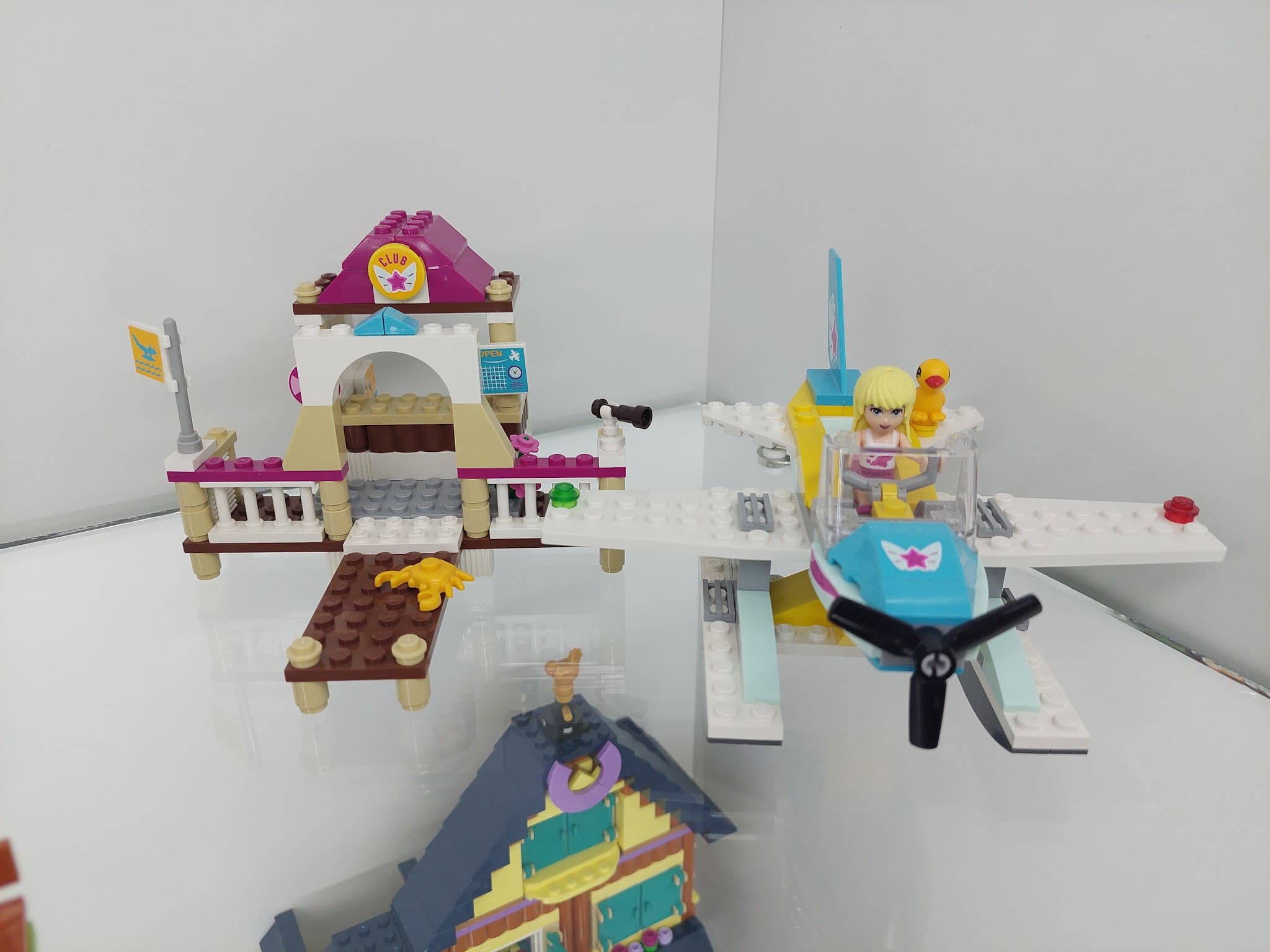 LEGO 3063 Heartlake Flying Club
