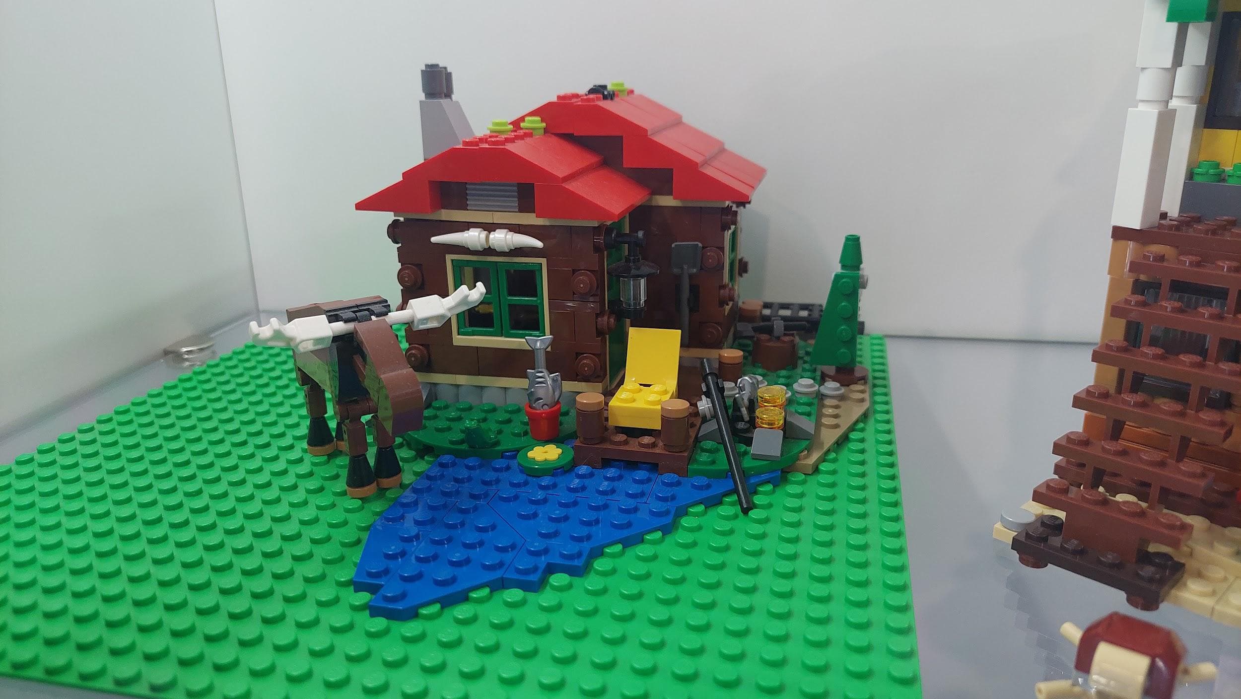 LEGO 31048 Lakeside Lodge