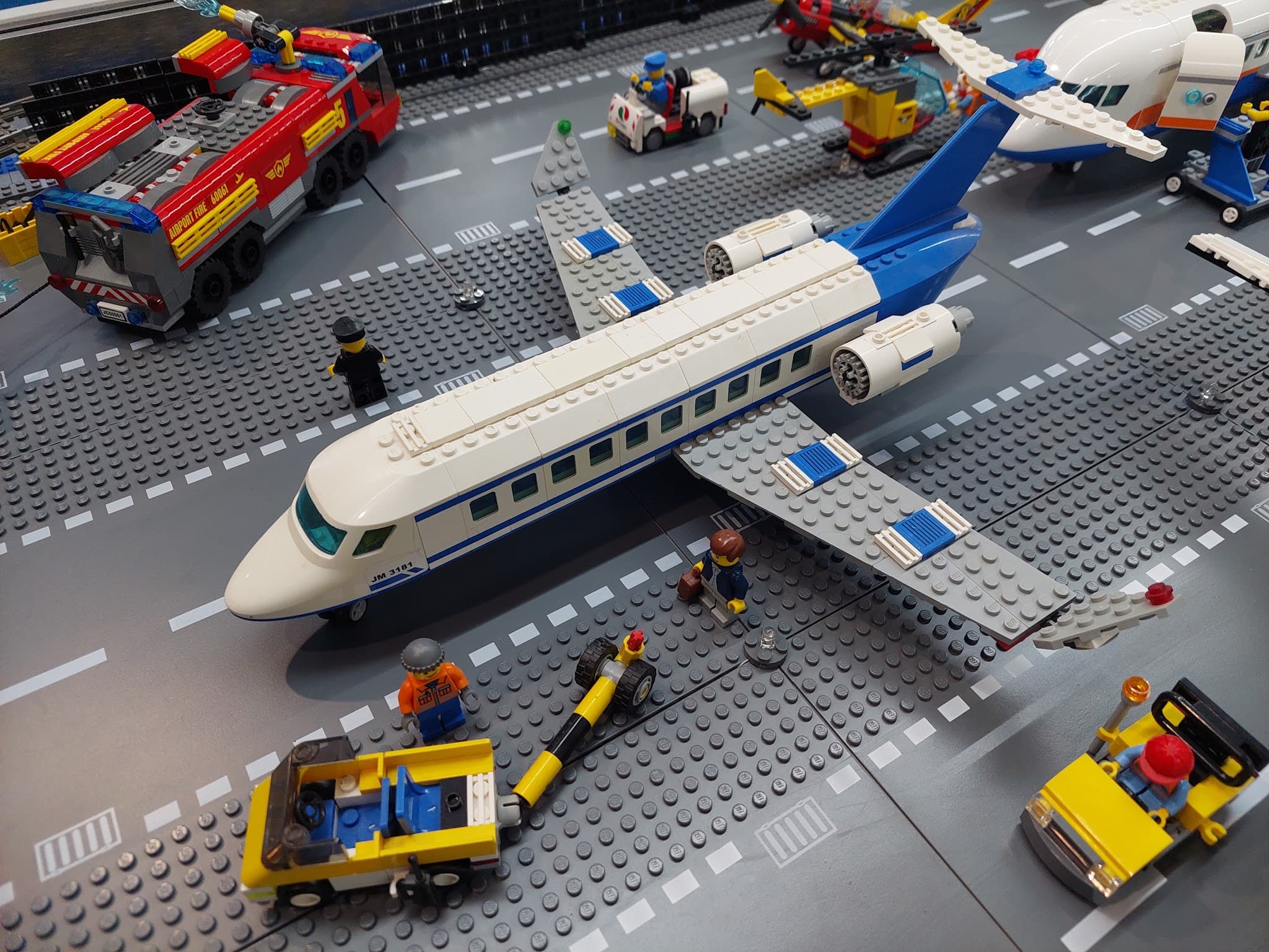 LEGO 3181 Passenger Plane