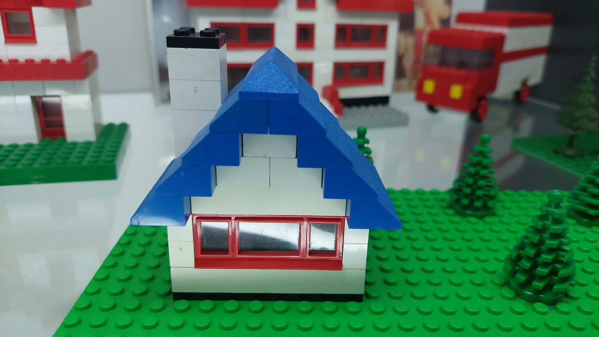 LEGO 326-1 Small Cottage