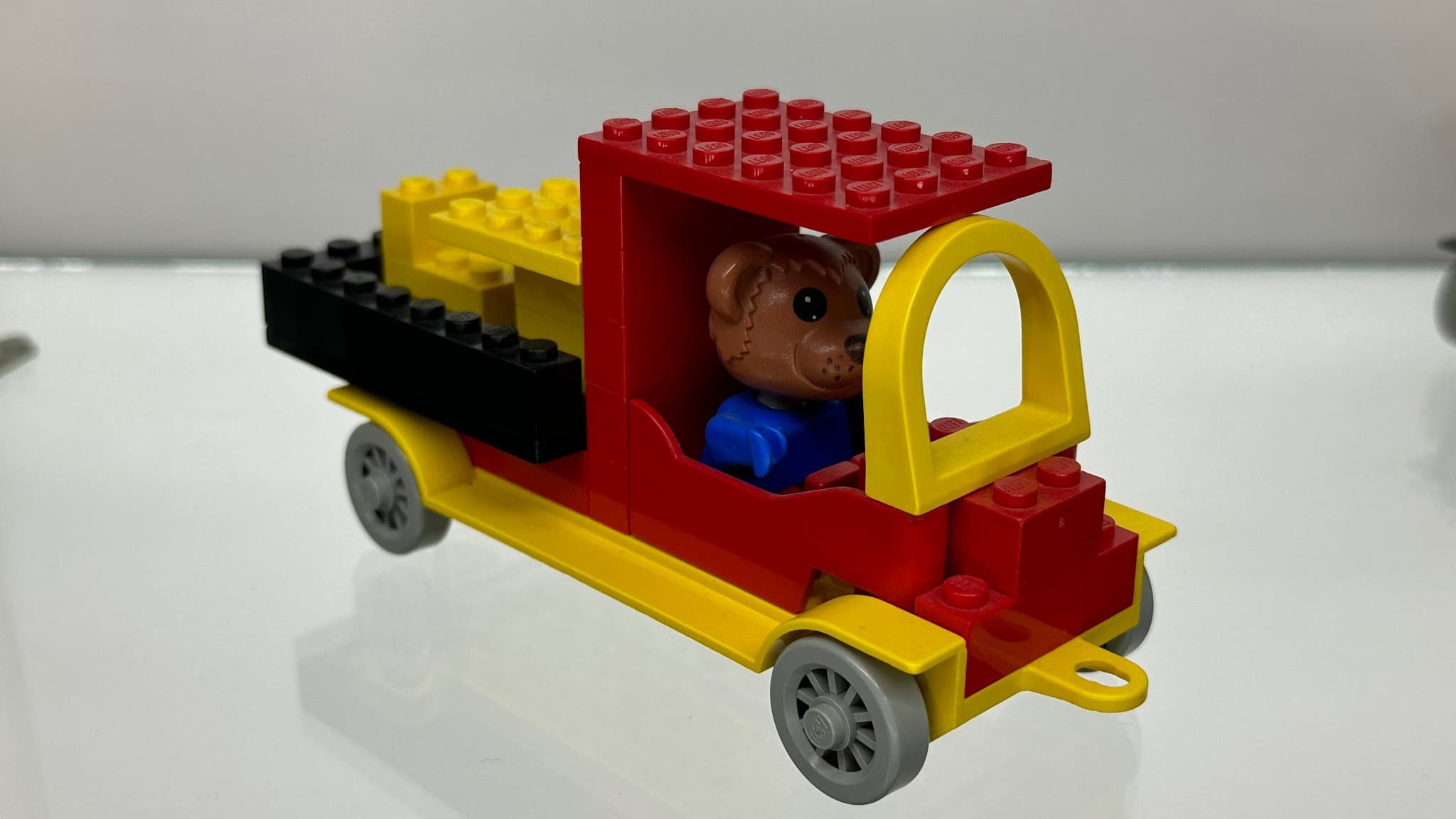 LEGO 329-2 Bernard Bear and his Delivery Lorry