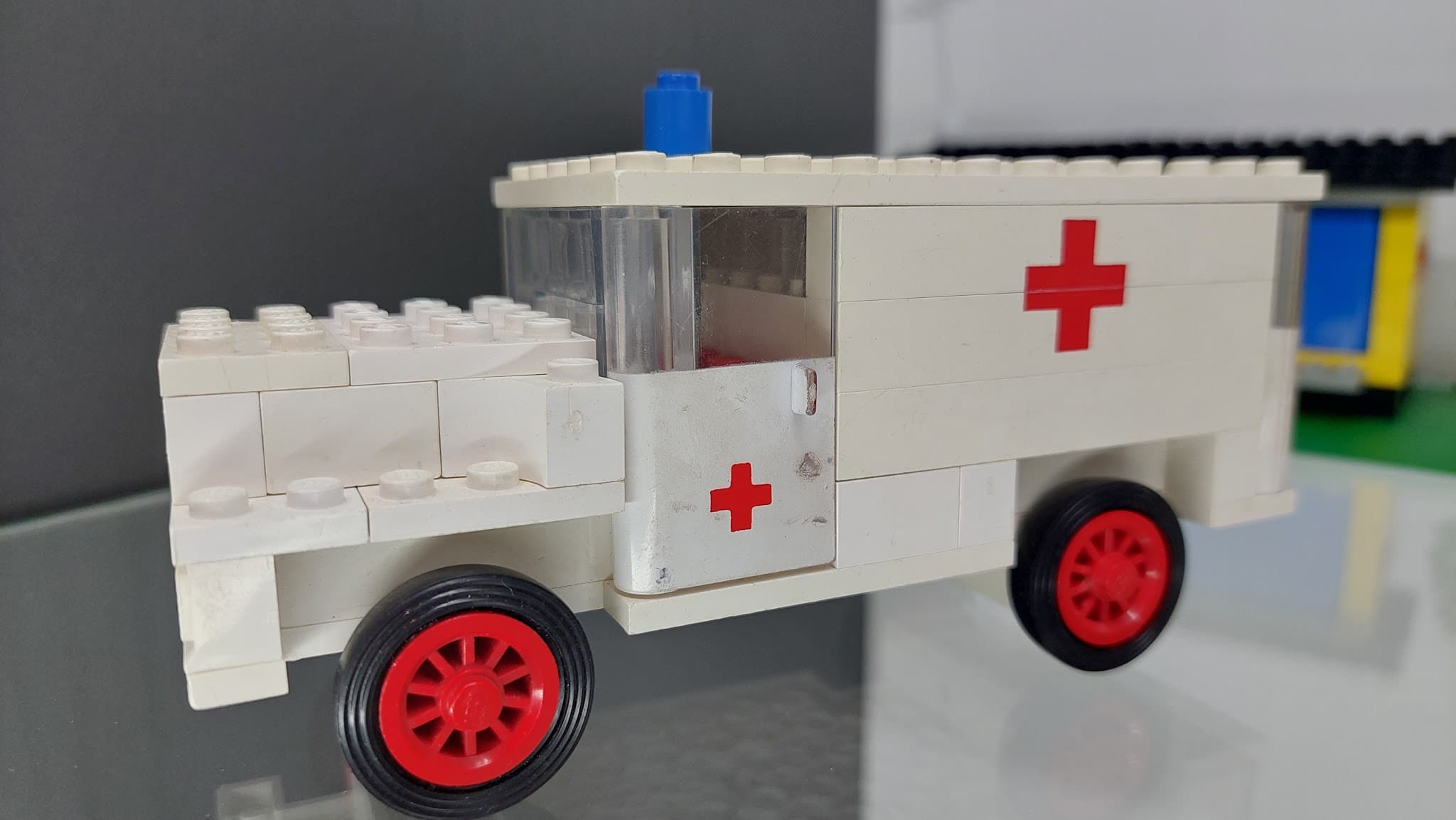 LEGO 338 Ambulance