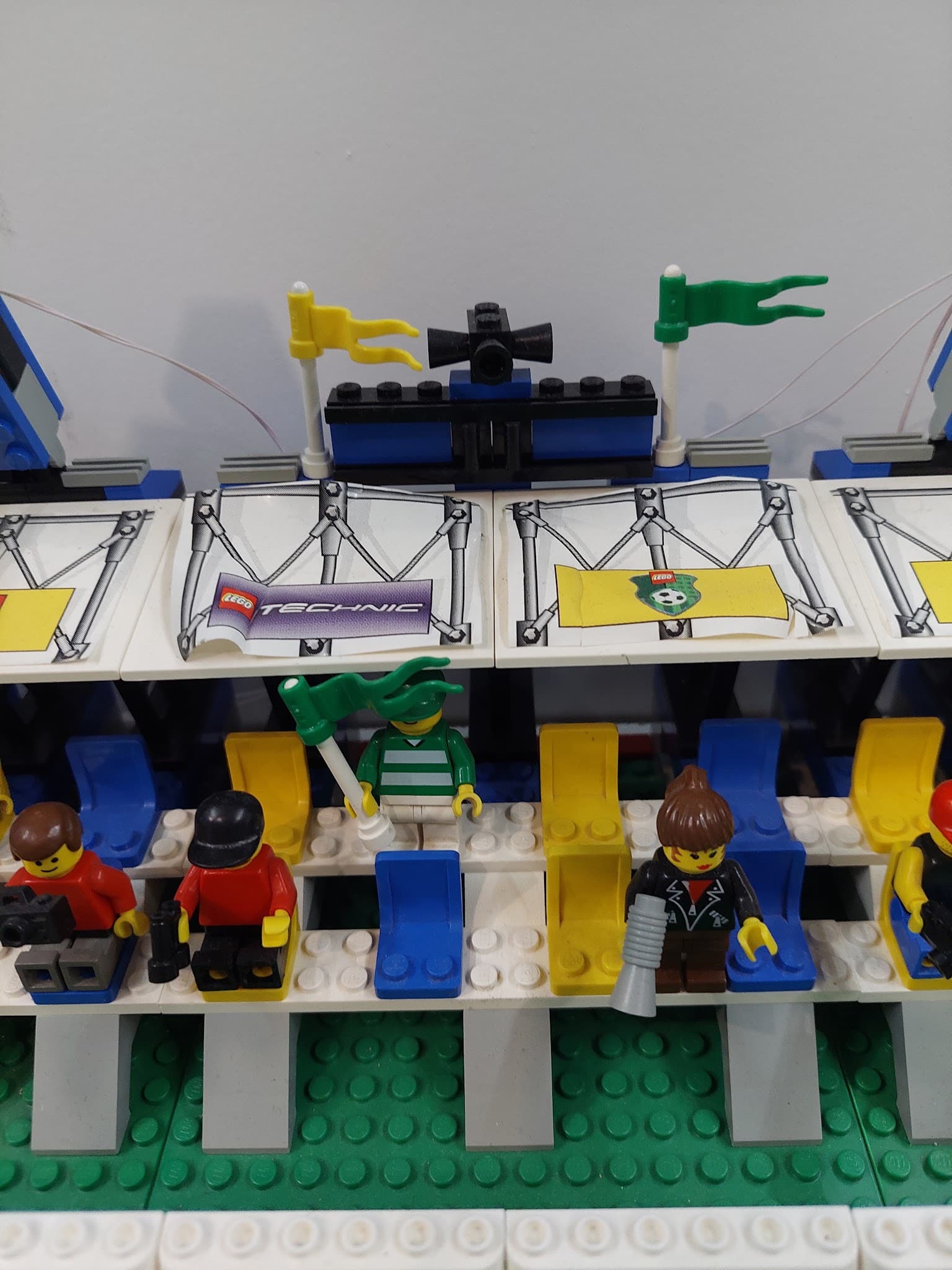 LEGO 3403 Fans' Grandstand with Scoreboard