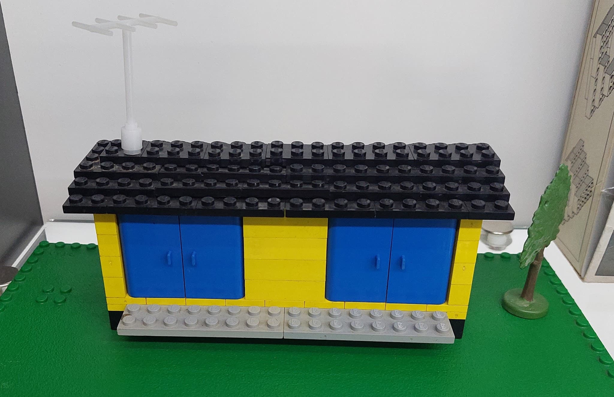 LEGO 341-1 Warehouse