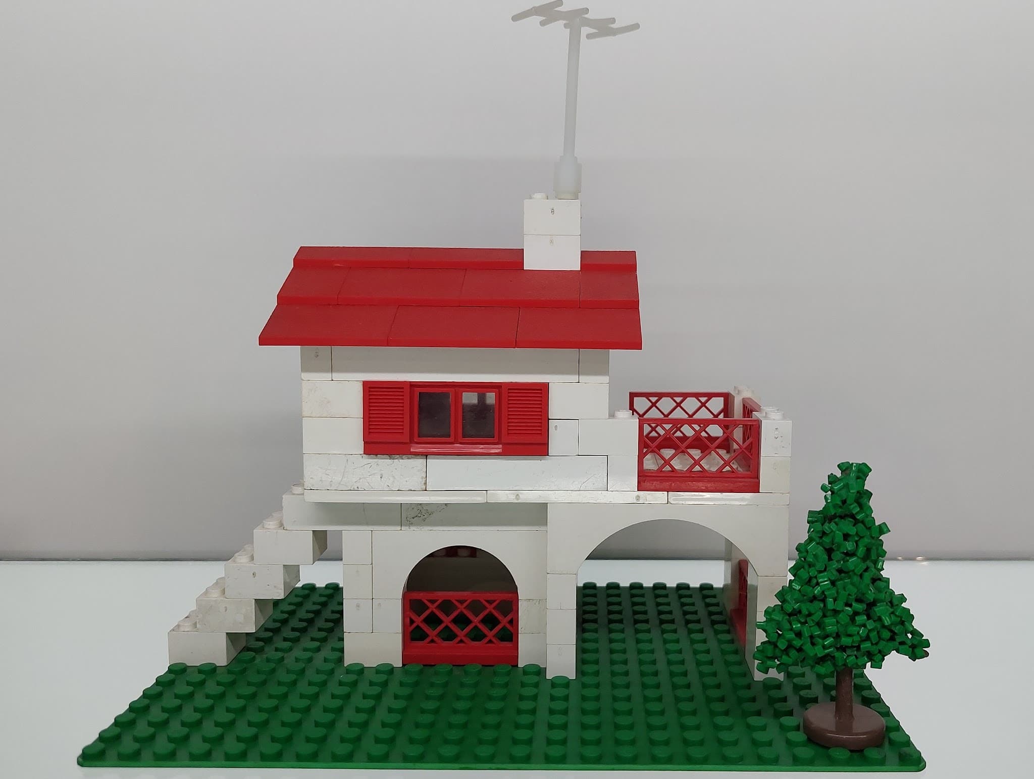 LEGO 350 Spanish Villa