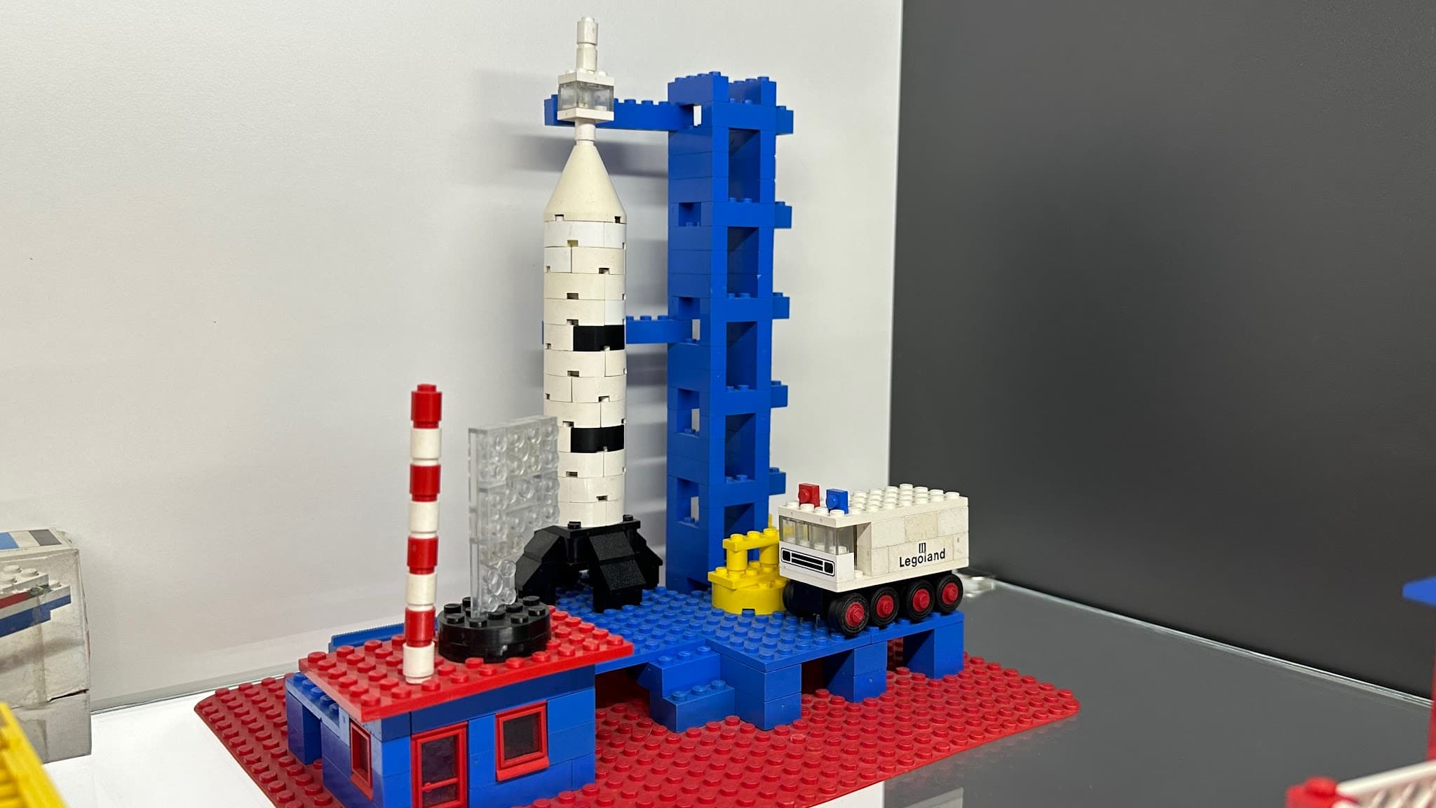 LEGO 358-1 Rocket Base