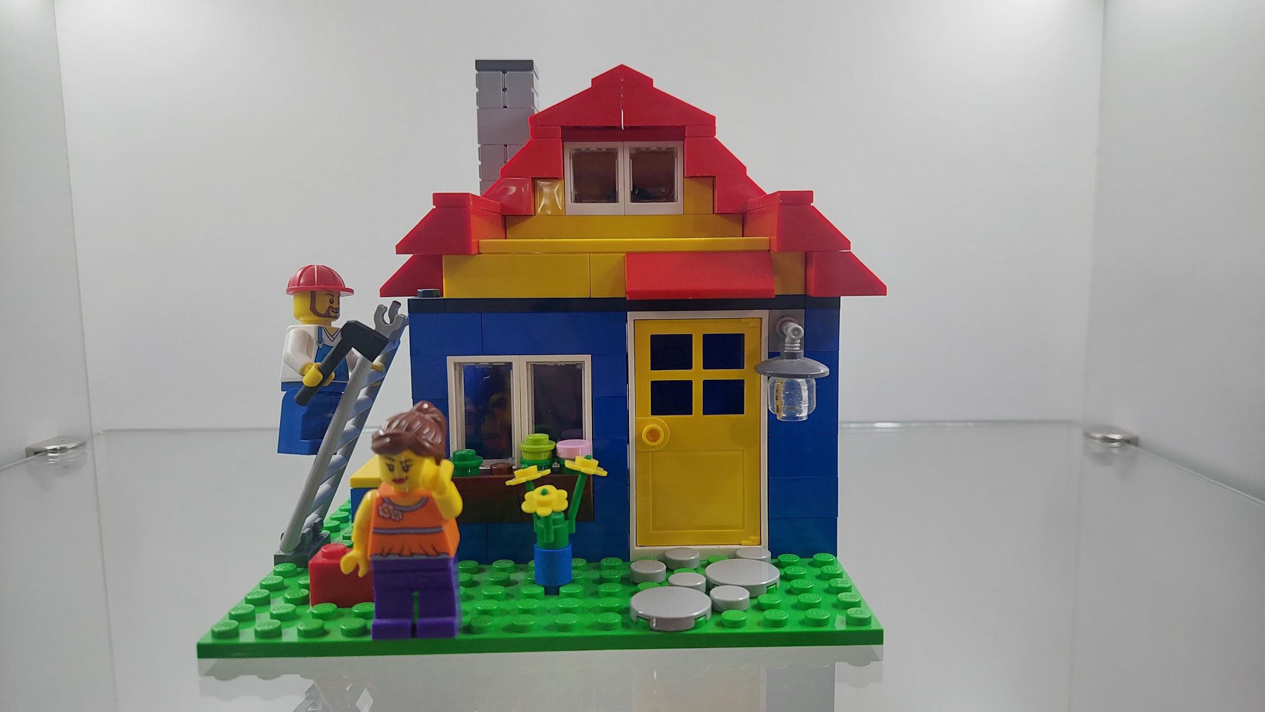 LEGO 40154 Iconic Pencil Pot