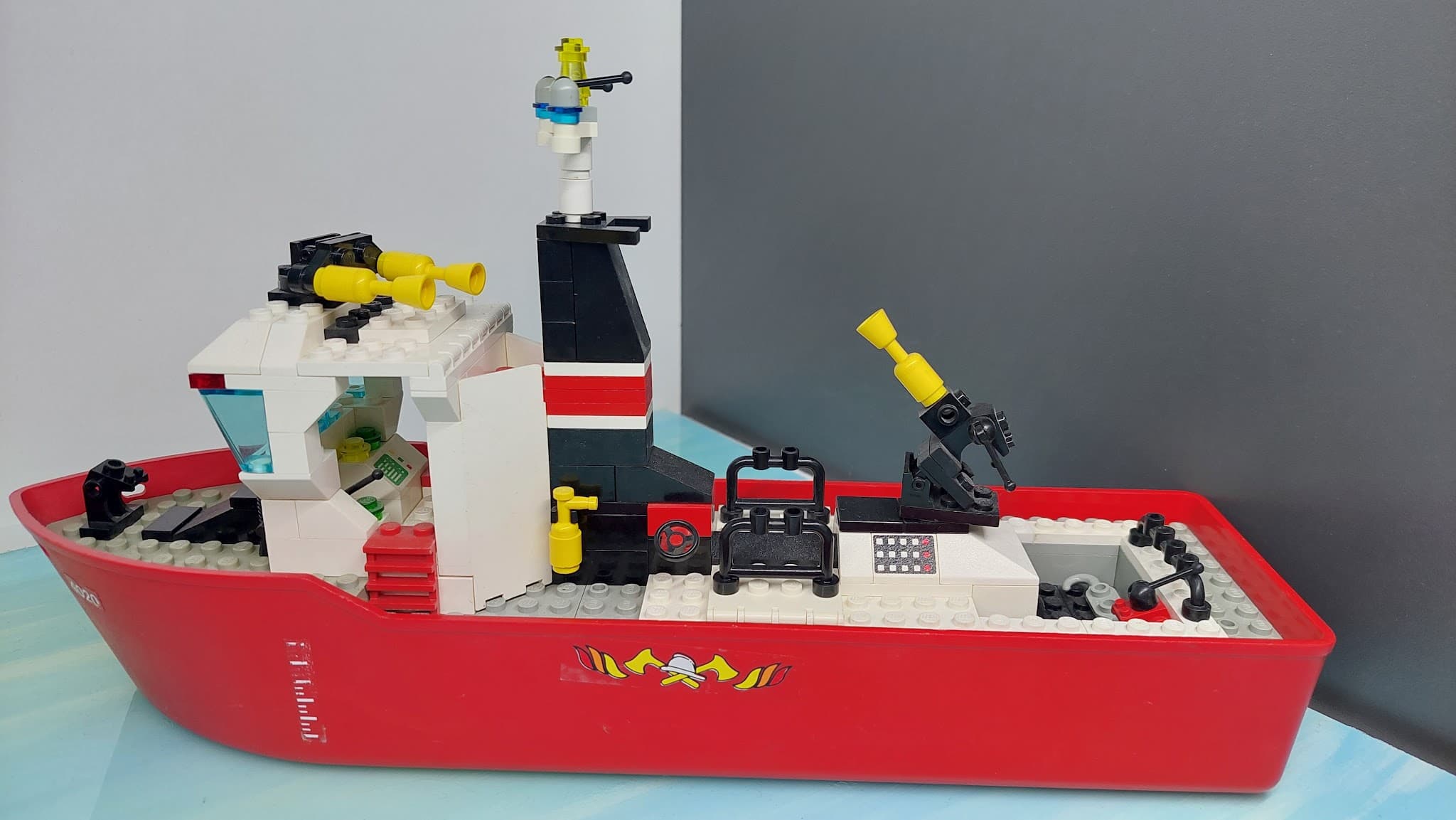 LEGO 4020 Fire Fighter