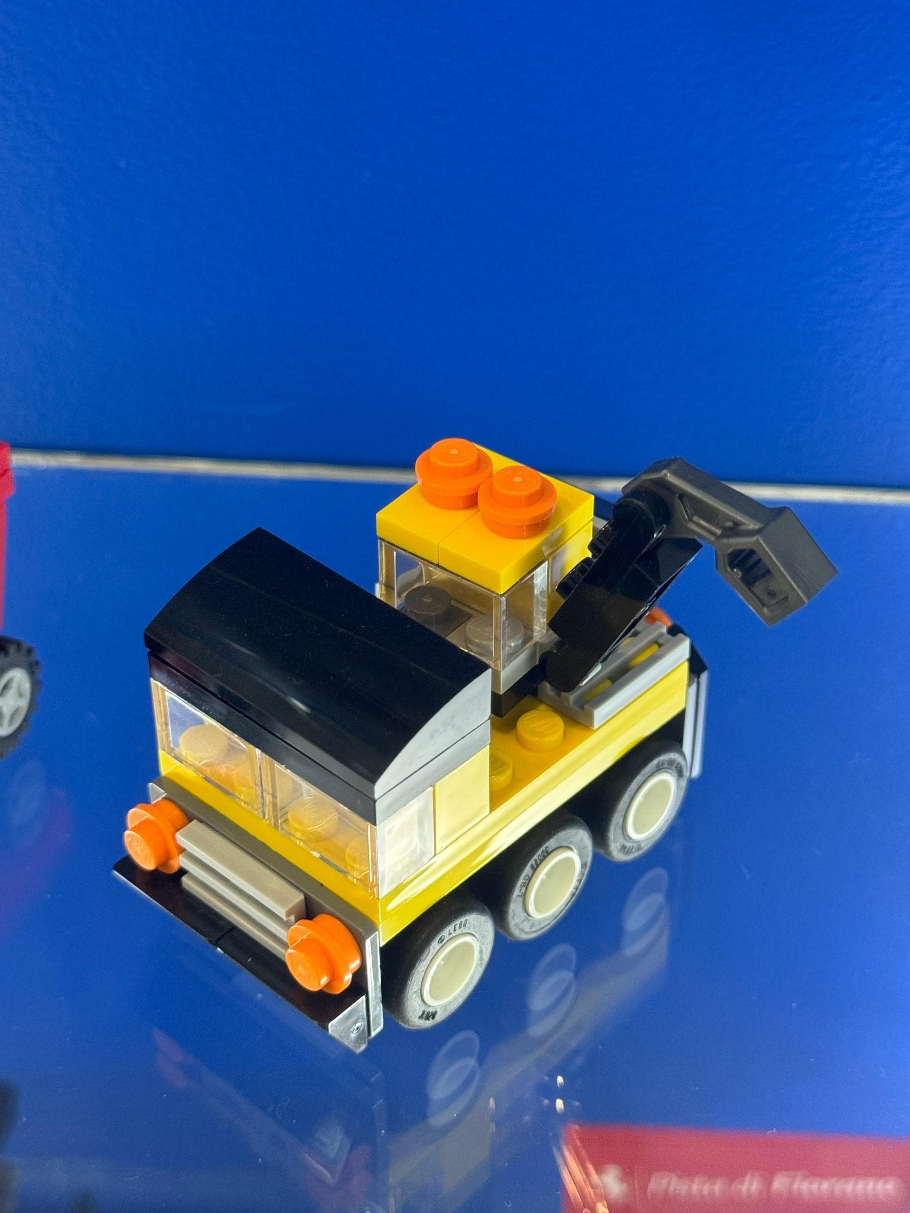 LEGO 40325 Crane