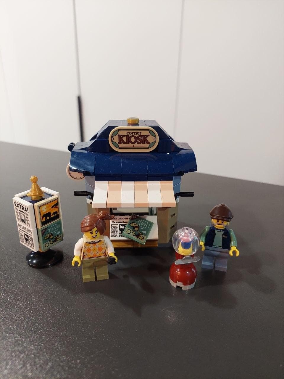 LEGO 40757 Corner Kiosk