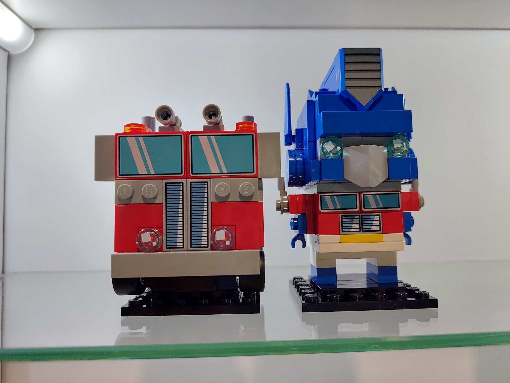 LEGO 40803 Optimus Prime Robot & Vehicle