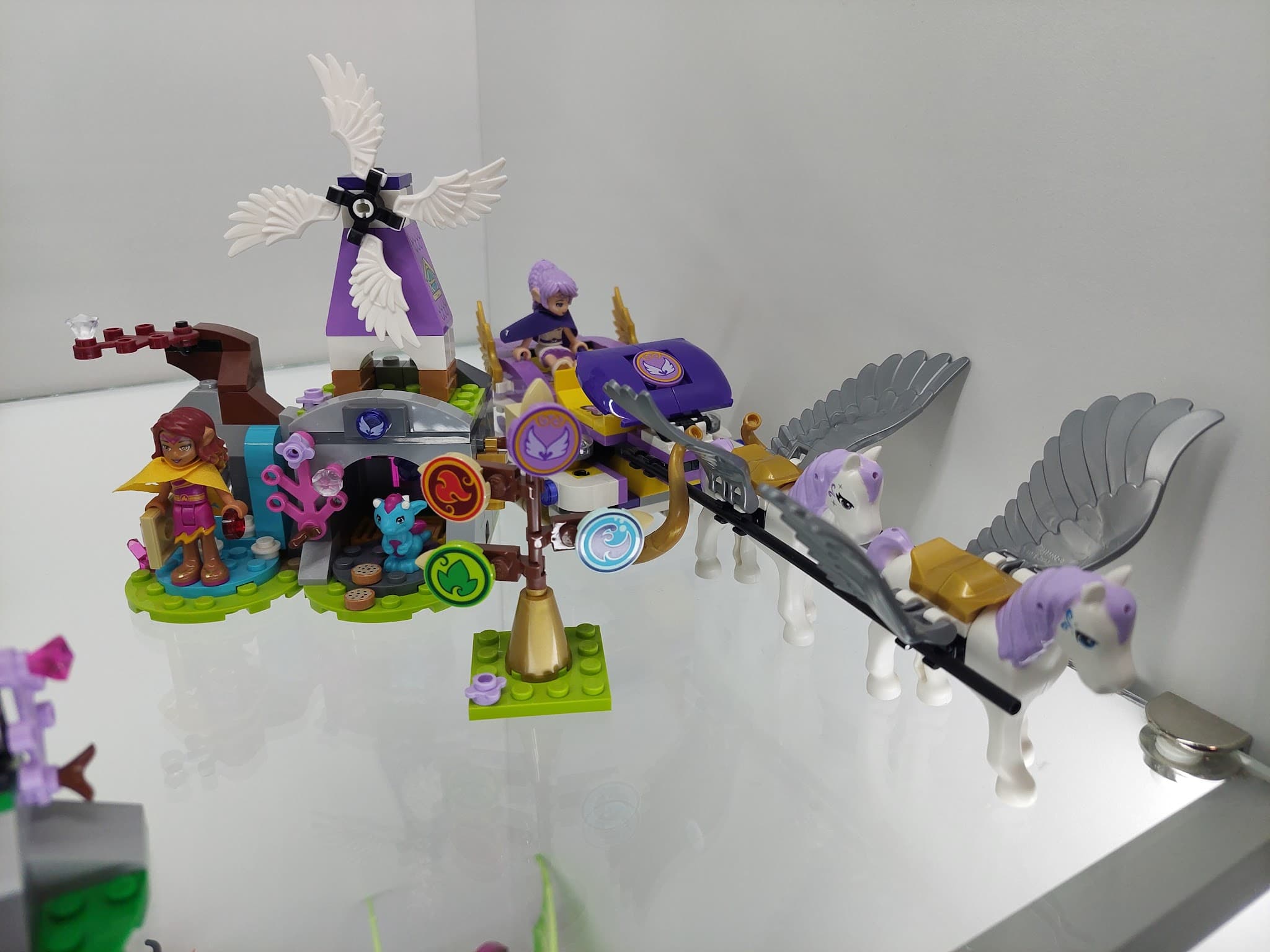 LEGO 41077 Aira's Pegasus Sleigh