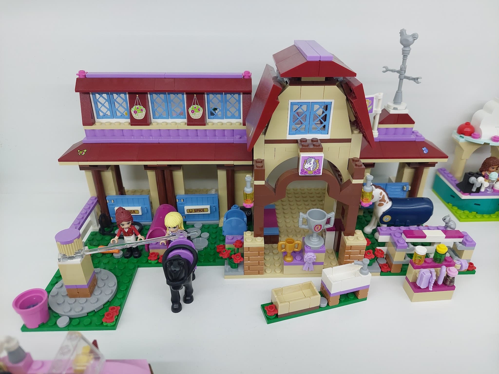 LEGO 41126 Heartlake Riding Club