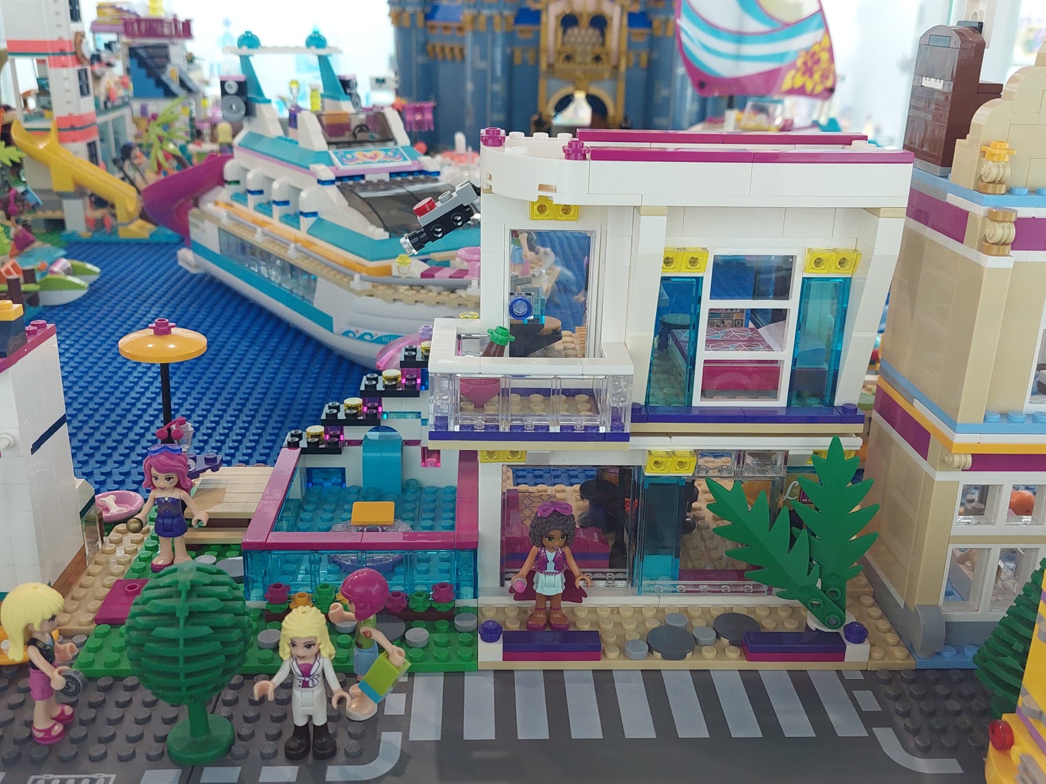 LEGO 41135 Livi's Pop Star House