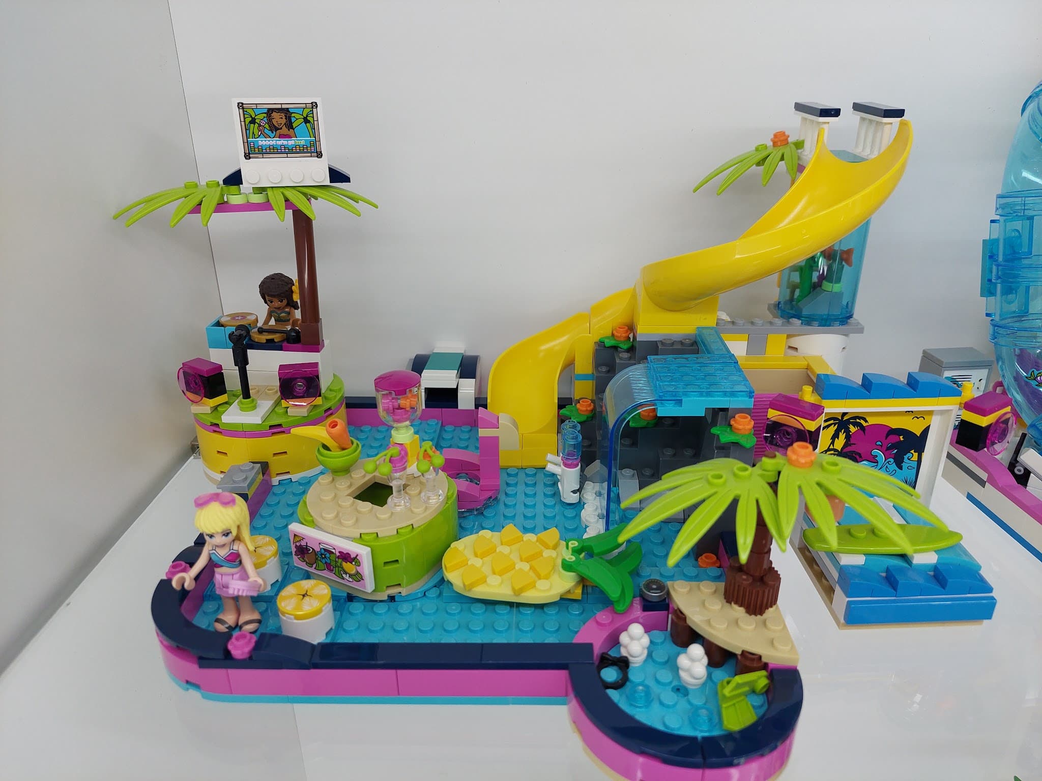 LEGO 41374 Andrea's Pool Party