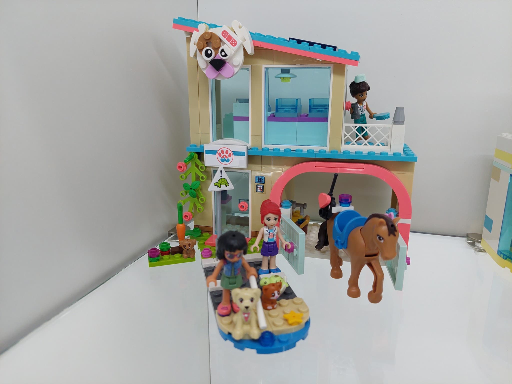 LEGO 41446 Heartlake City Vet Clinic