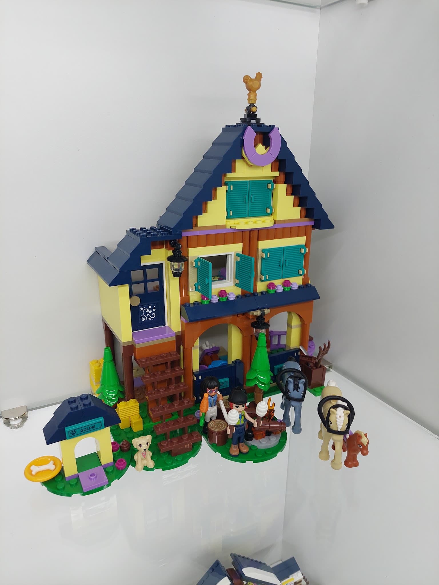 LEGO 41683 Forest Horseback Riding Centre