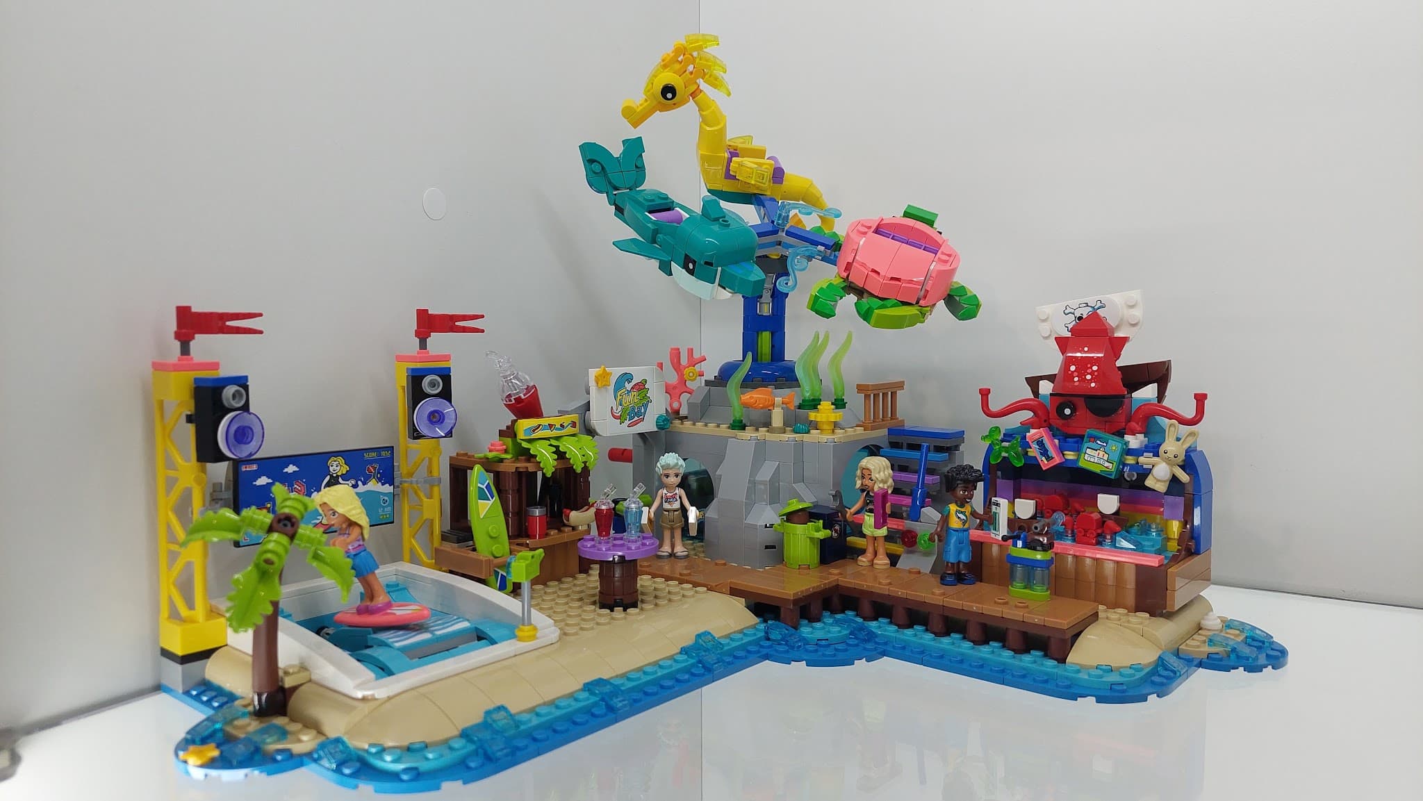 LEGO 41737 Beach Amusement Park