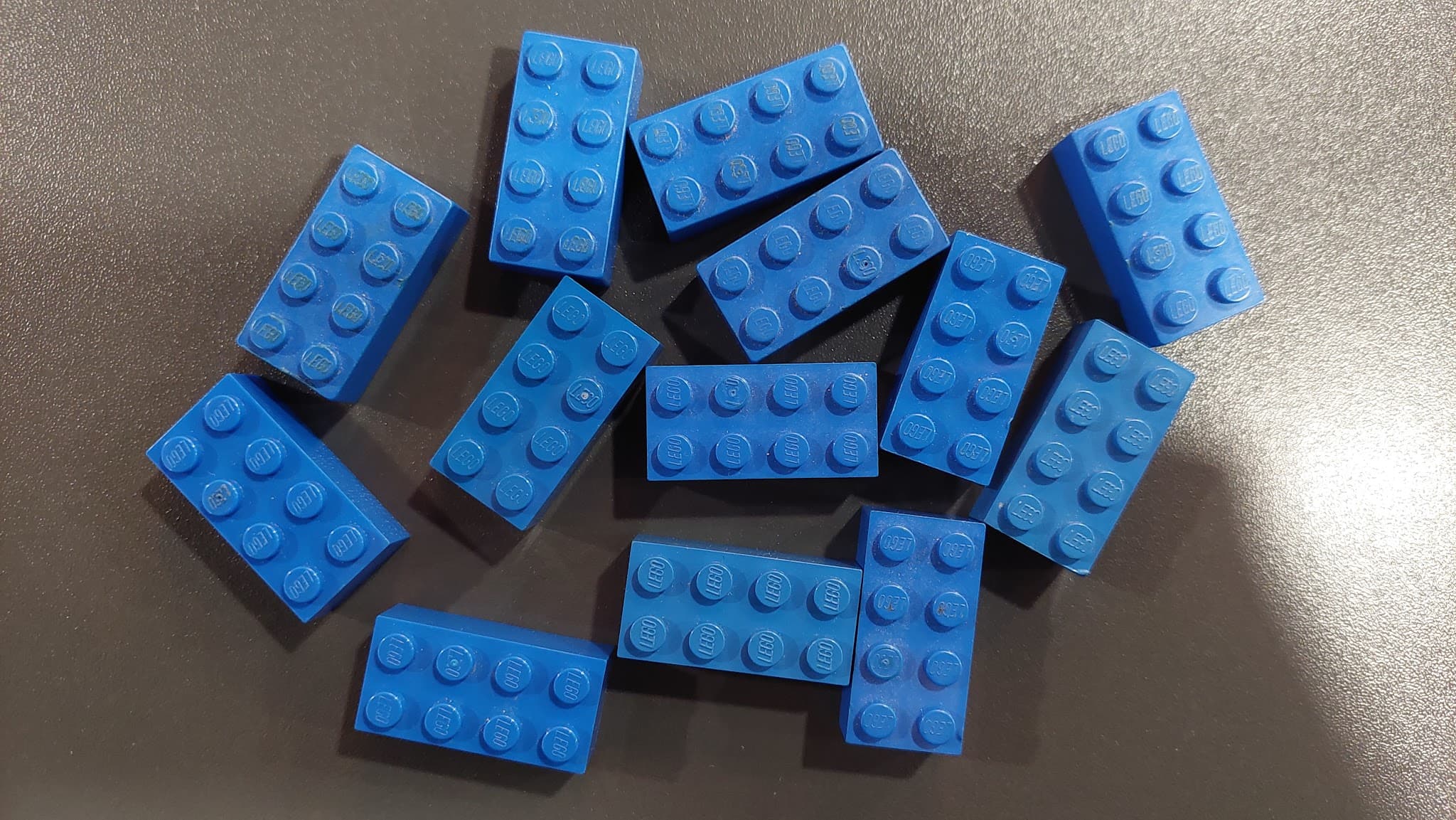 LEGO 418-2 2 x 4 Bricks (The Building Toy)