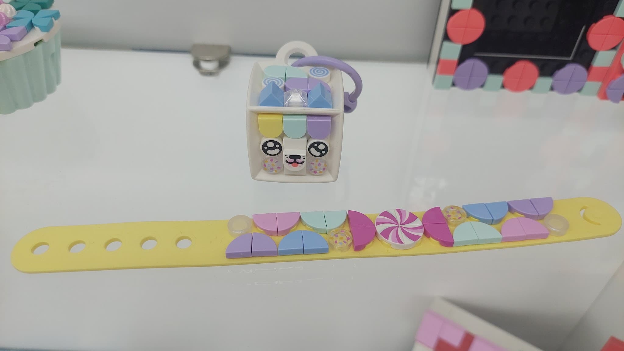 LEGO 41944 Candy Kitty Bracelet & Bag Tag