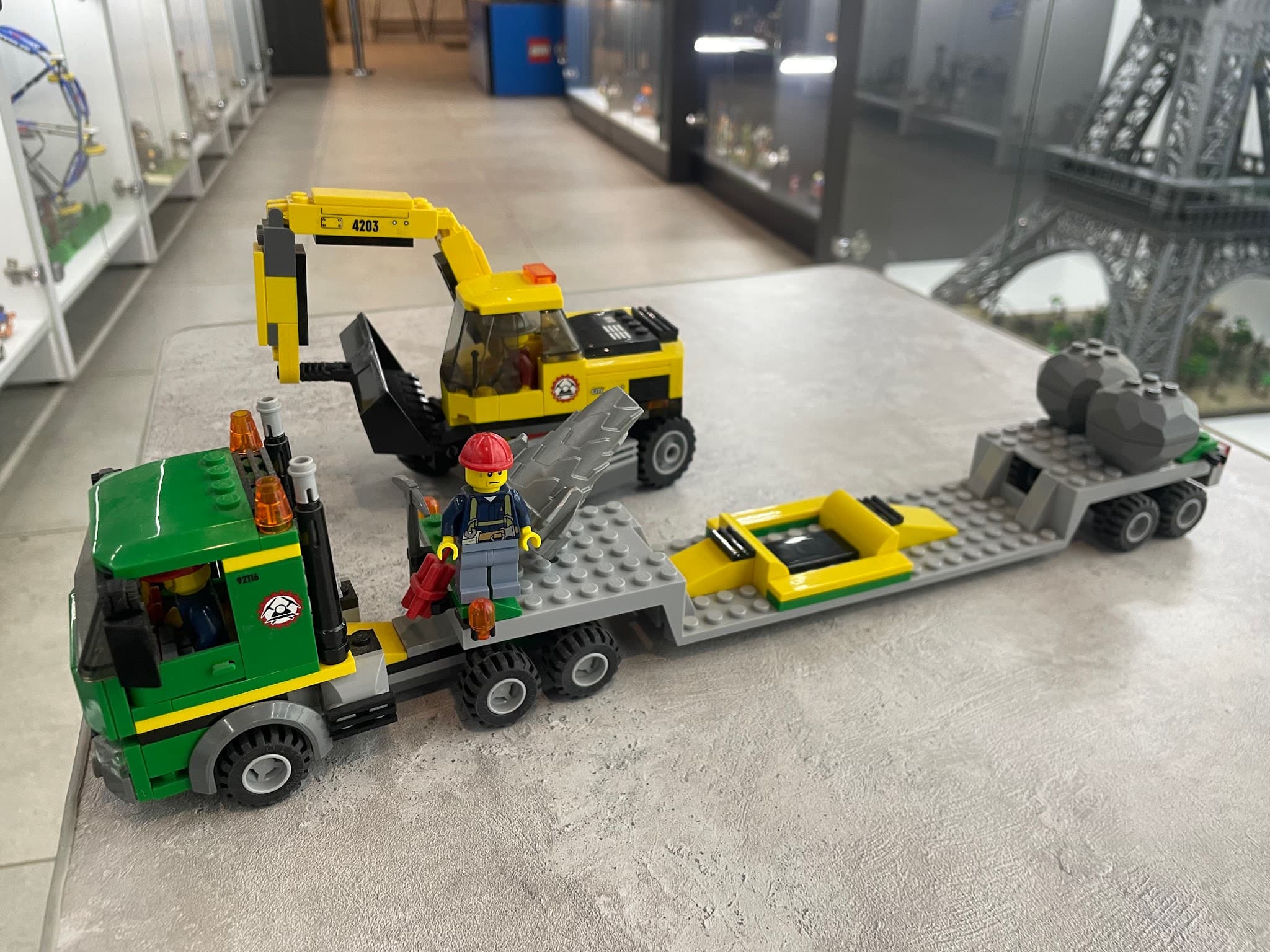 LEGO 4203 Excavator Transporter