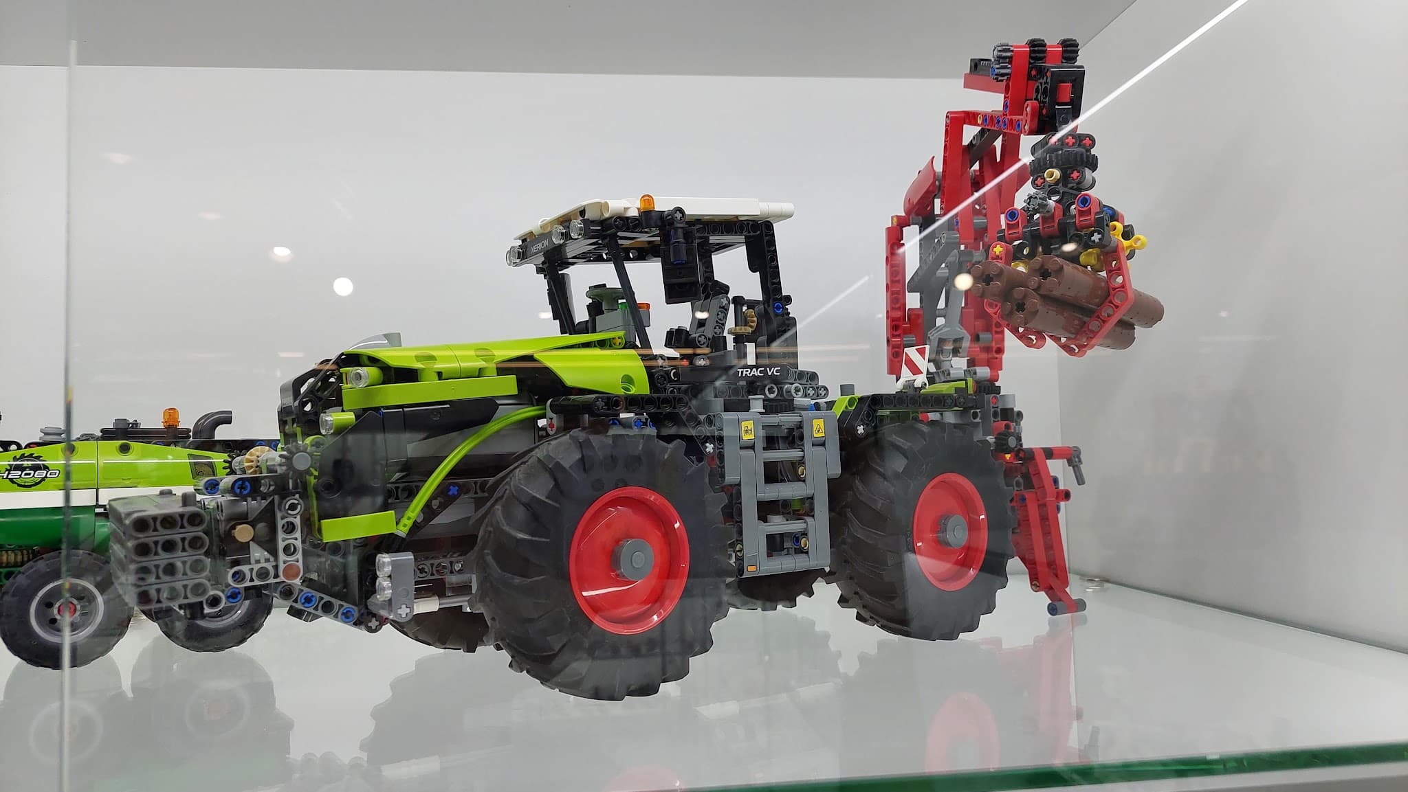 LEGO 42054 CLAAS XERION 5000 TRAC VC