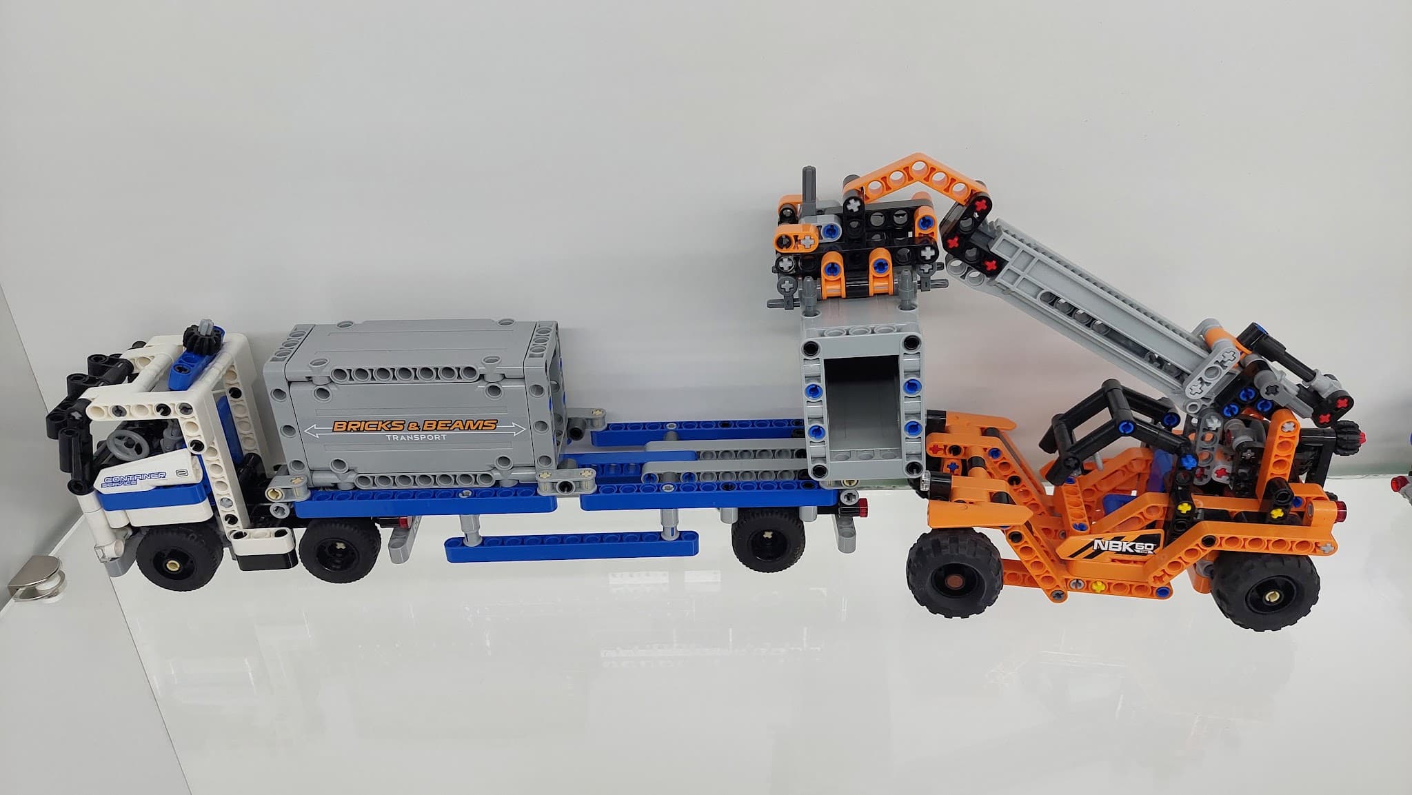 LEGO 42062 Container Yard