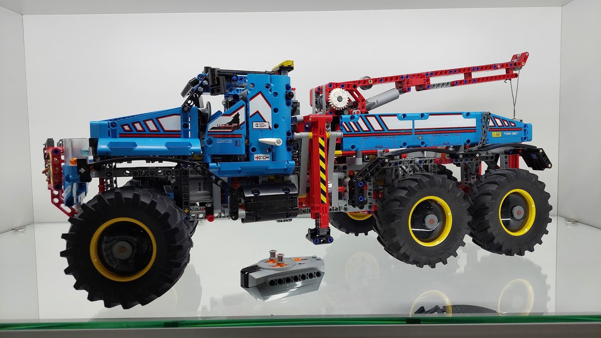 LEGO 42070 6x6 All Terrain Tow Truck