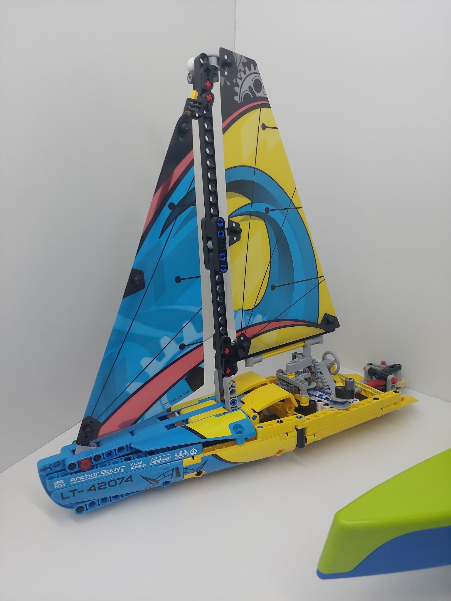 LEGO 42074 Racing Yacht